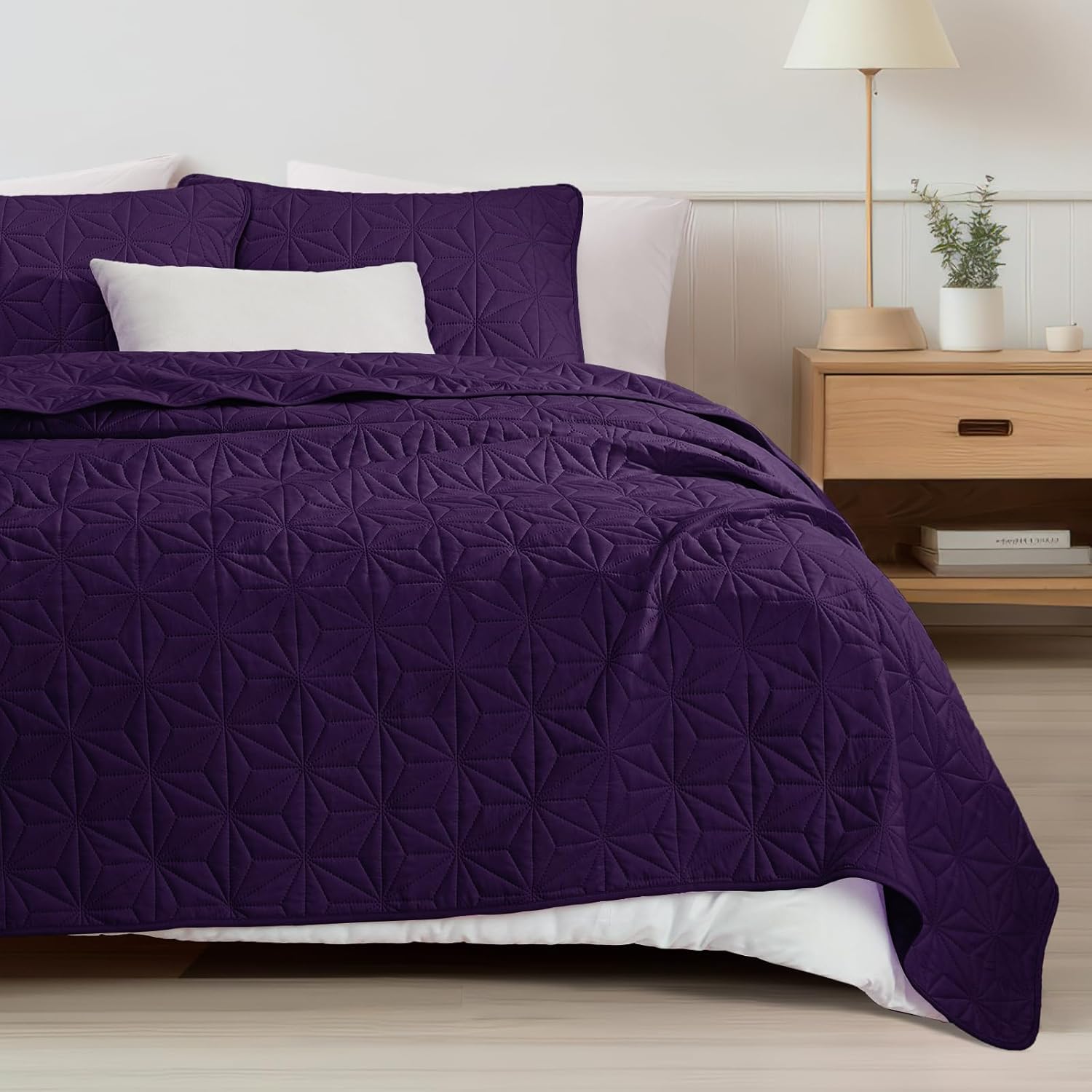 Whale Flotilla Twin Quilt Bedding Set with Geometric Star Pattern