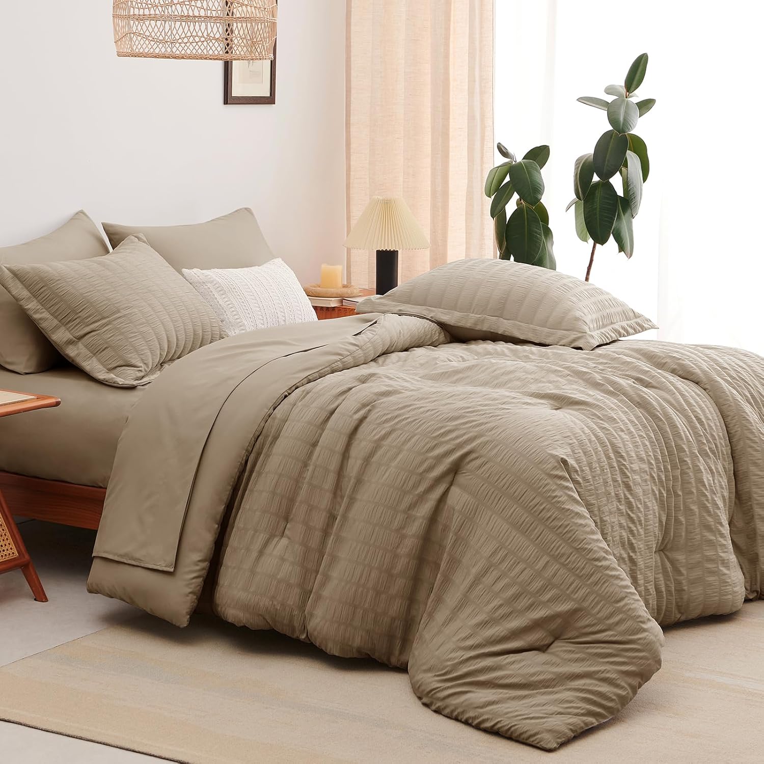 CozyLux 7-Piece Seersucker Bed in a Bag Set