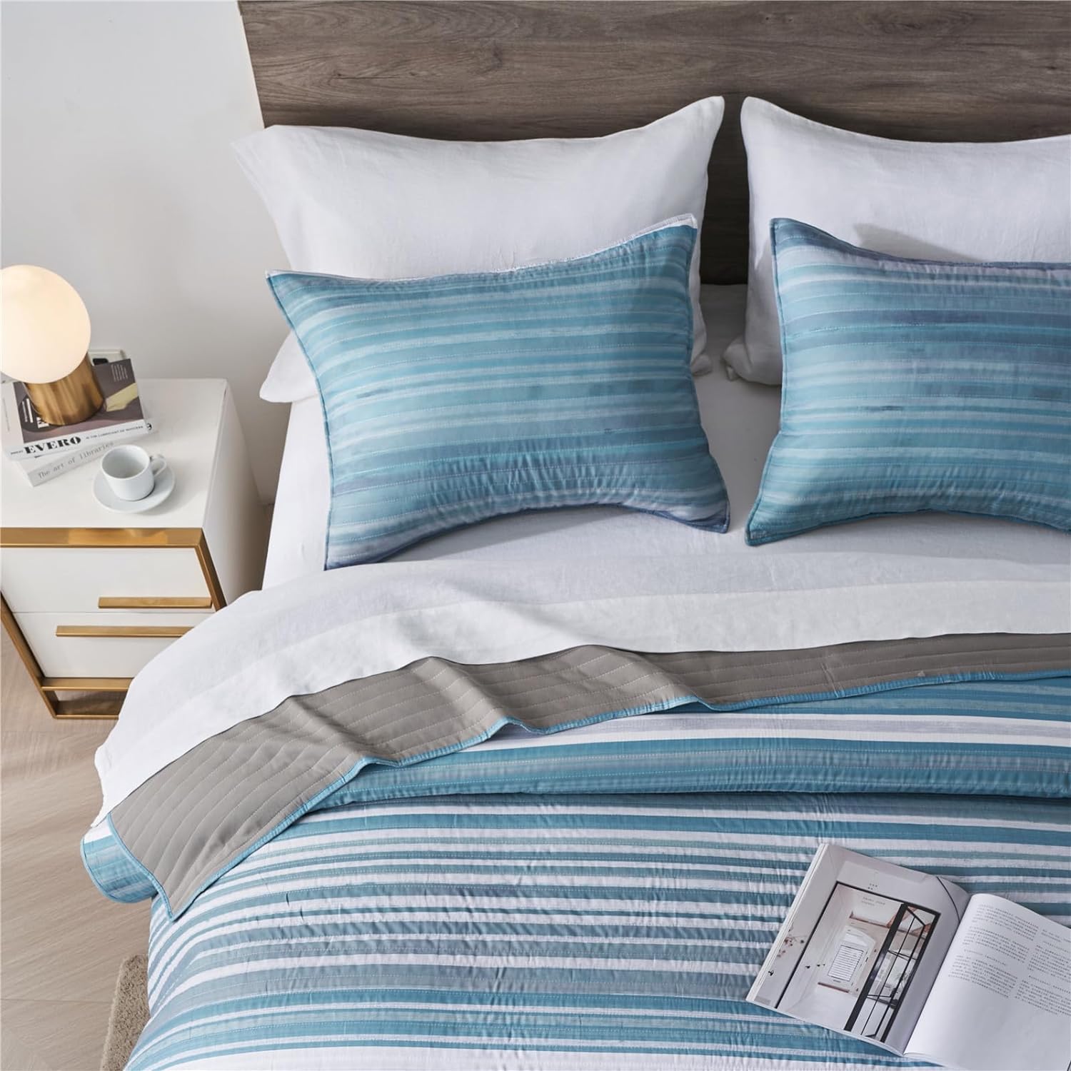 KAKIJUMN KingCal King Quilt Bedding Set White Grey Blue Striped Design