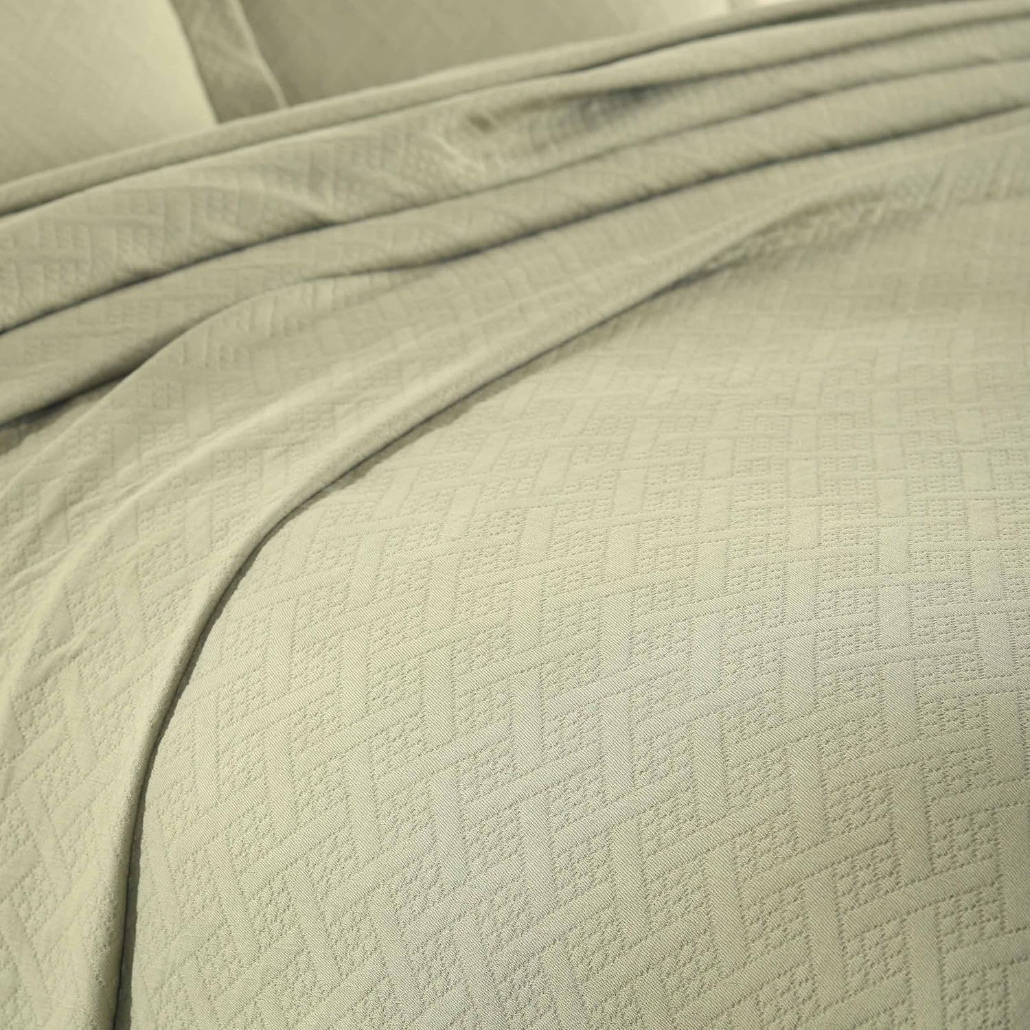 Superior 100 Cotton Basket Weave Bedspread Set