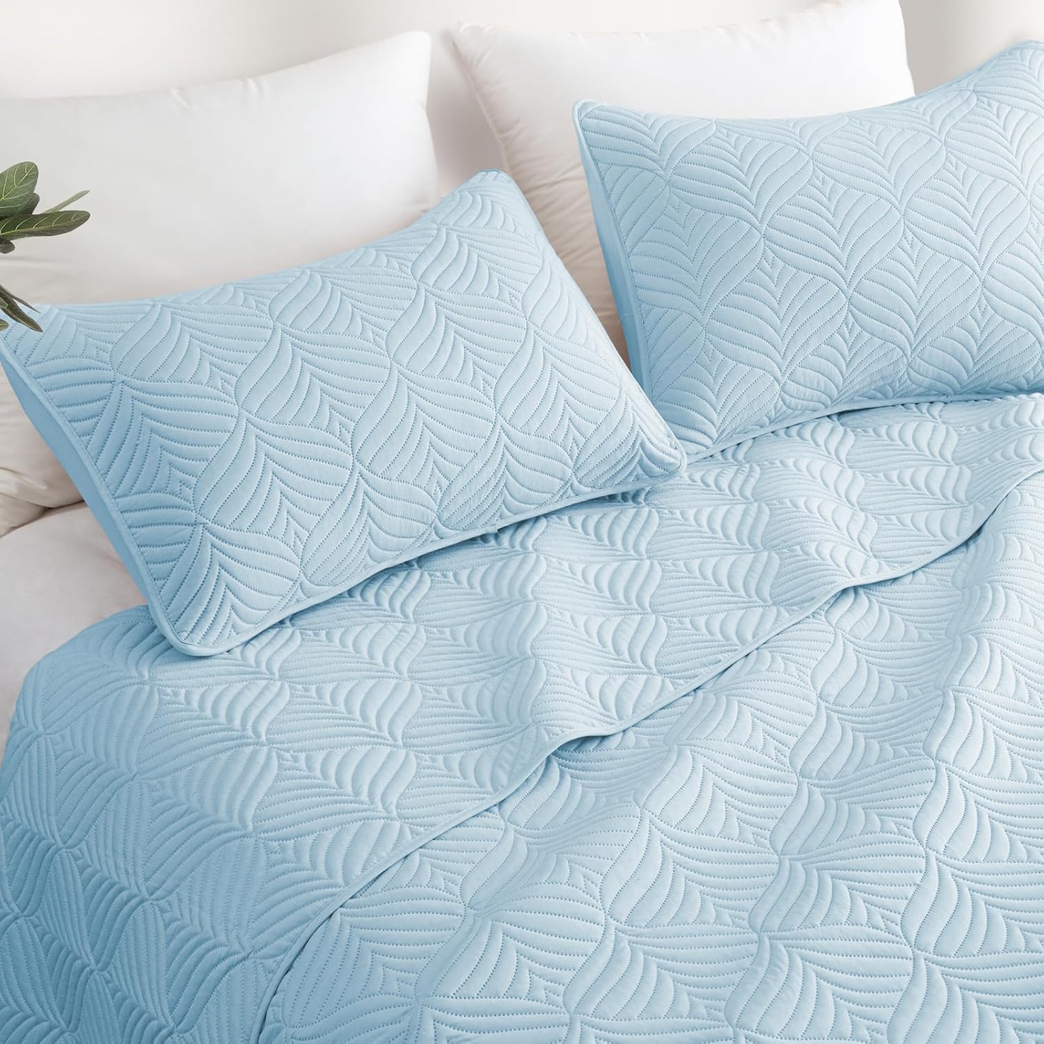 Whale Flotilla Light Blue Quilt Set Queen Size