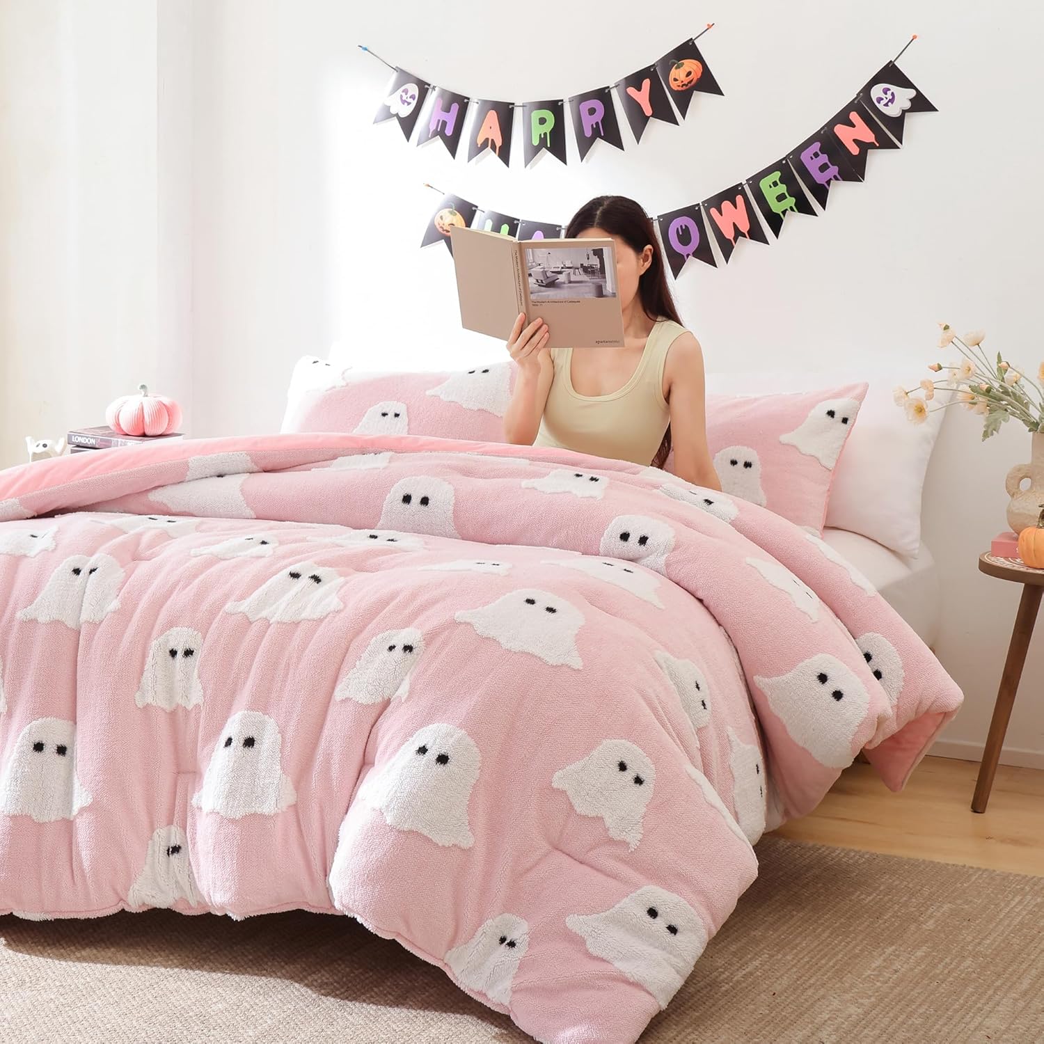 Smoofy Halloween Comforter Set - Lightweight Full Size Bedding