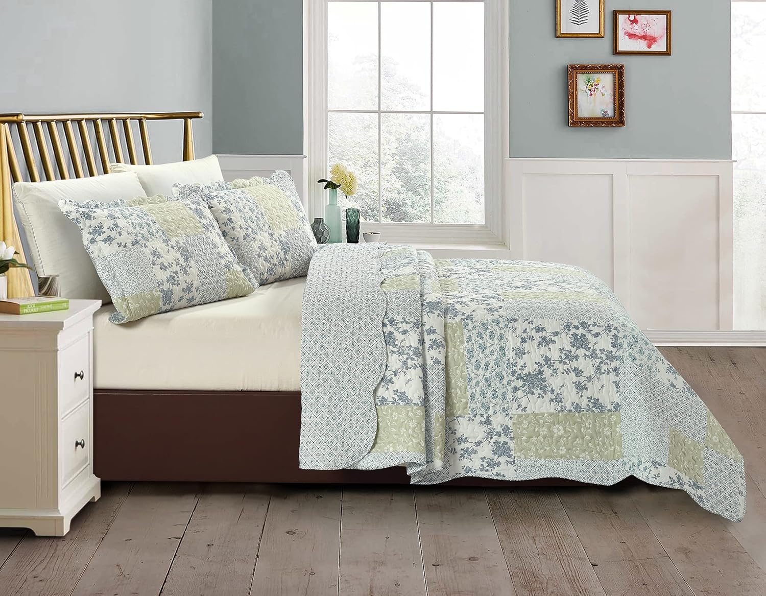 Brilliant Sunshine Quilt Set with 2 Shams 3-Piece Reversible Bedspread
