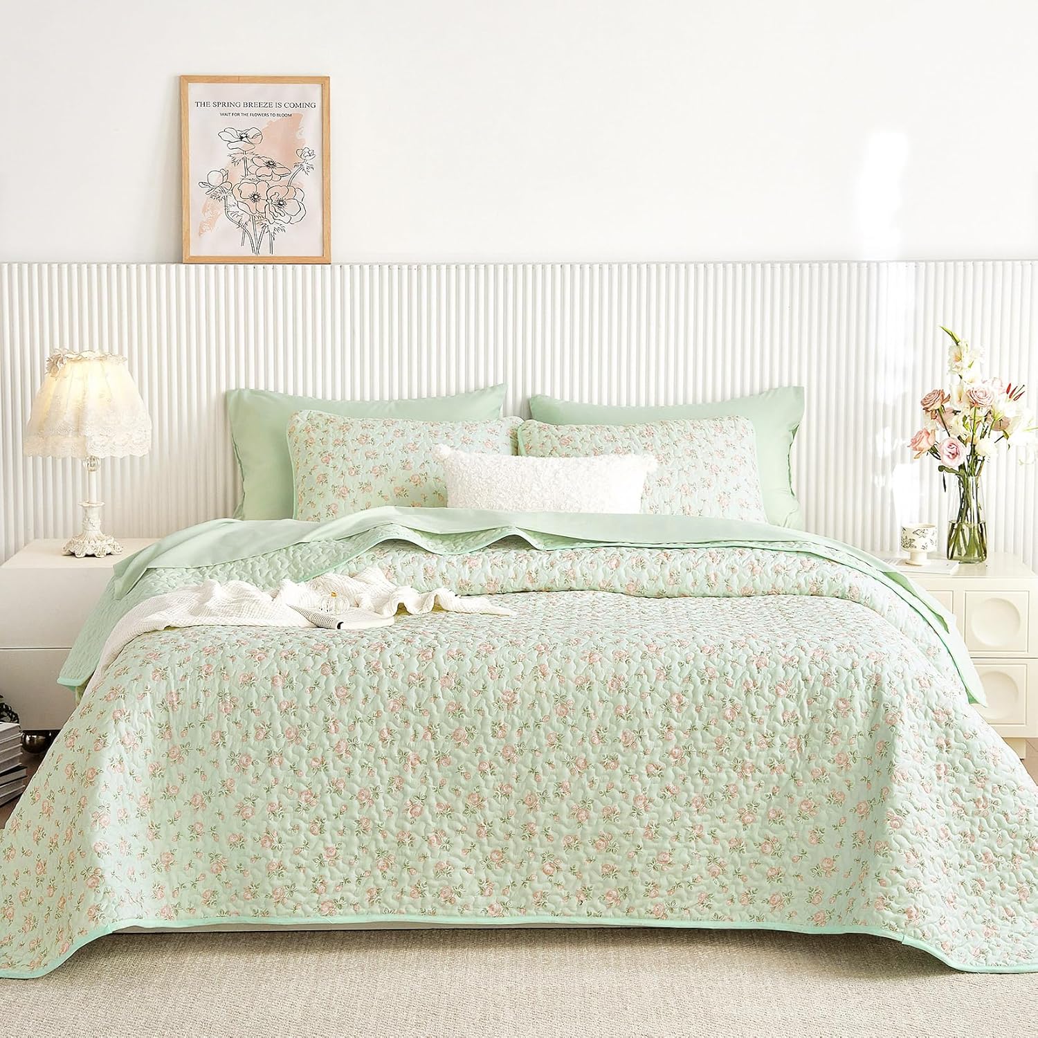 Wake In Cloud Floral Quilt Set 3-Piece QueenFull