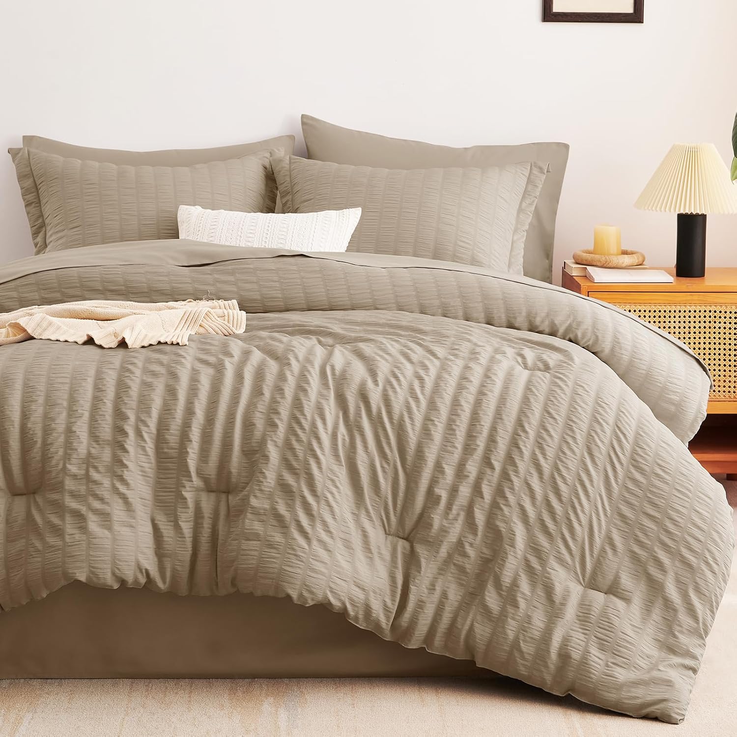 CozyLux 7-Piece Seersucker Bed in a Bag Set