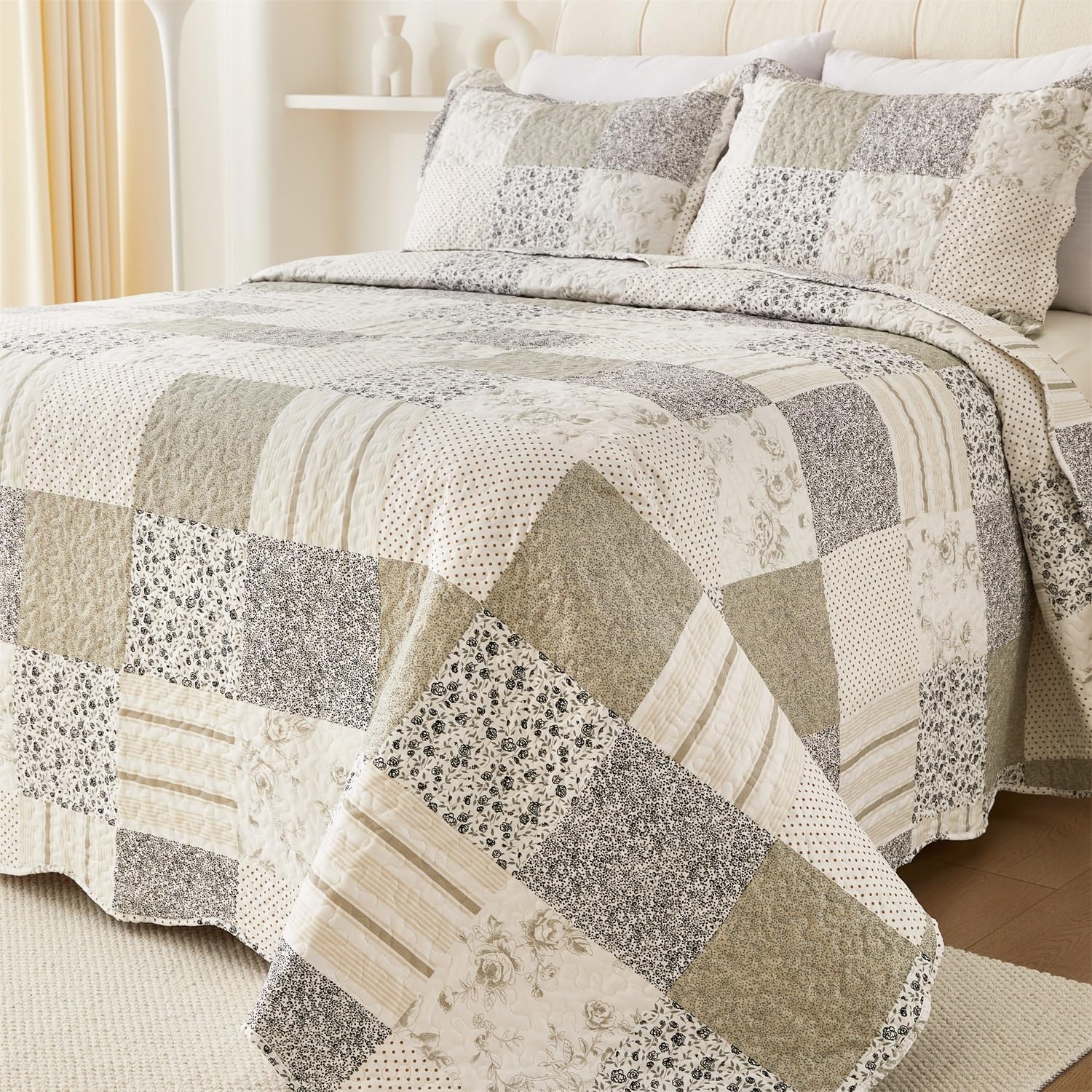Cmfshape Grey Floral Reversible Quilt Set