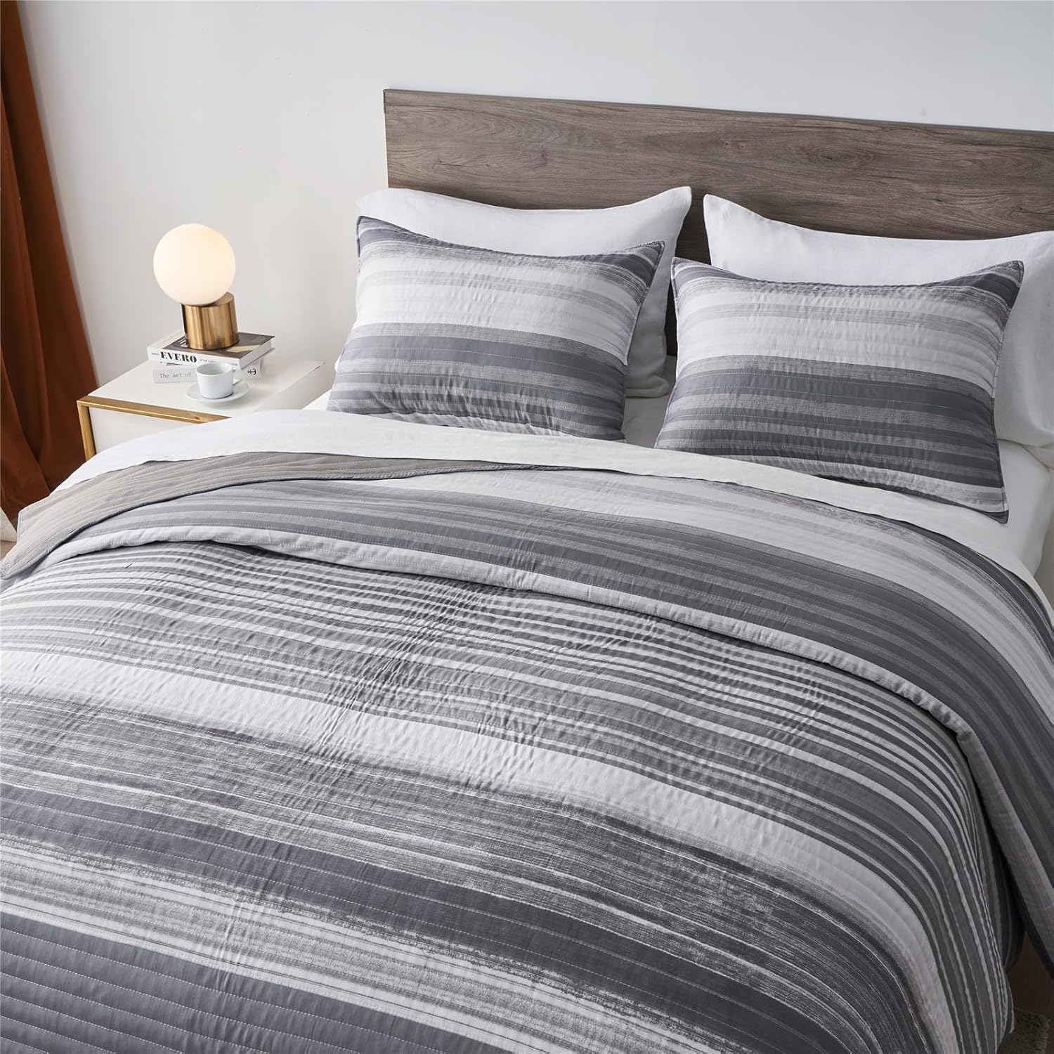 KAKIJUMN Quilt Set Full Queen White Grey Striped Bedding Coverlet with Pillow Shams