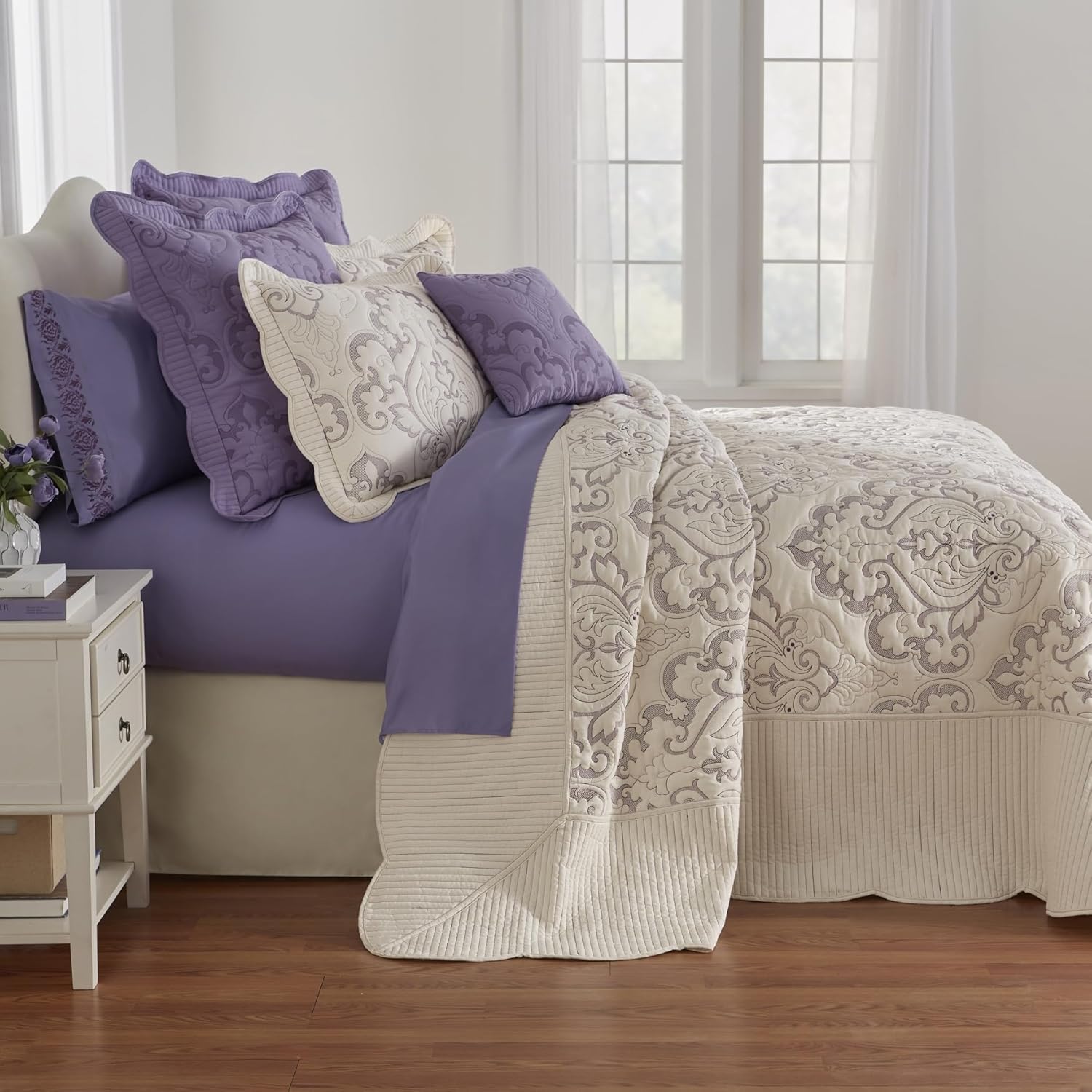 BrylaneHome Ultra Soft Queen Bedspread - Ivory Navy