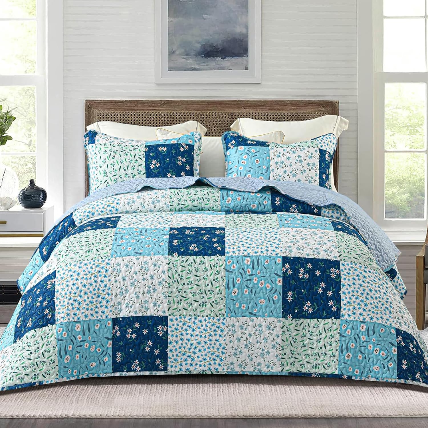 Whale Flotilla Reversible Quilt Set Queen Size Blue