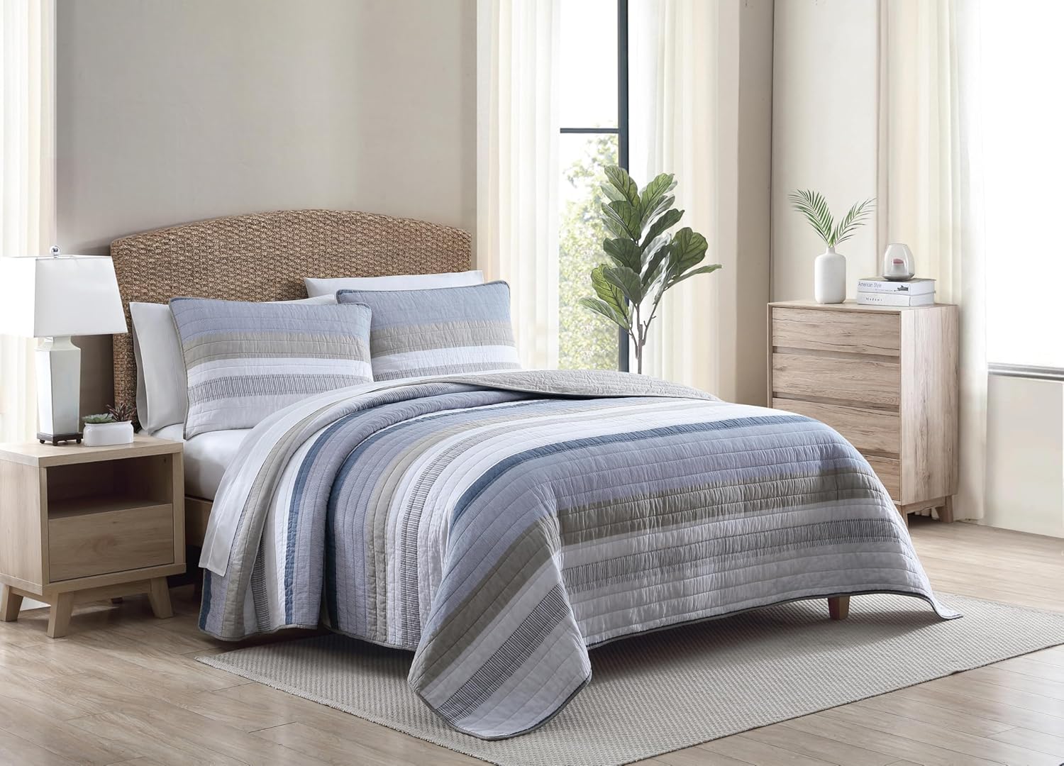 Nautica FullQueen Quilt Set with Shams Galewood Blue