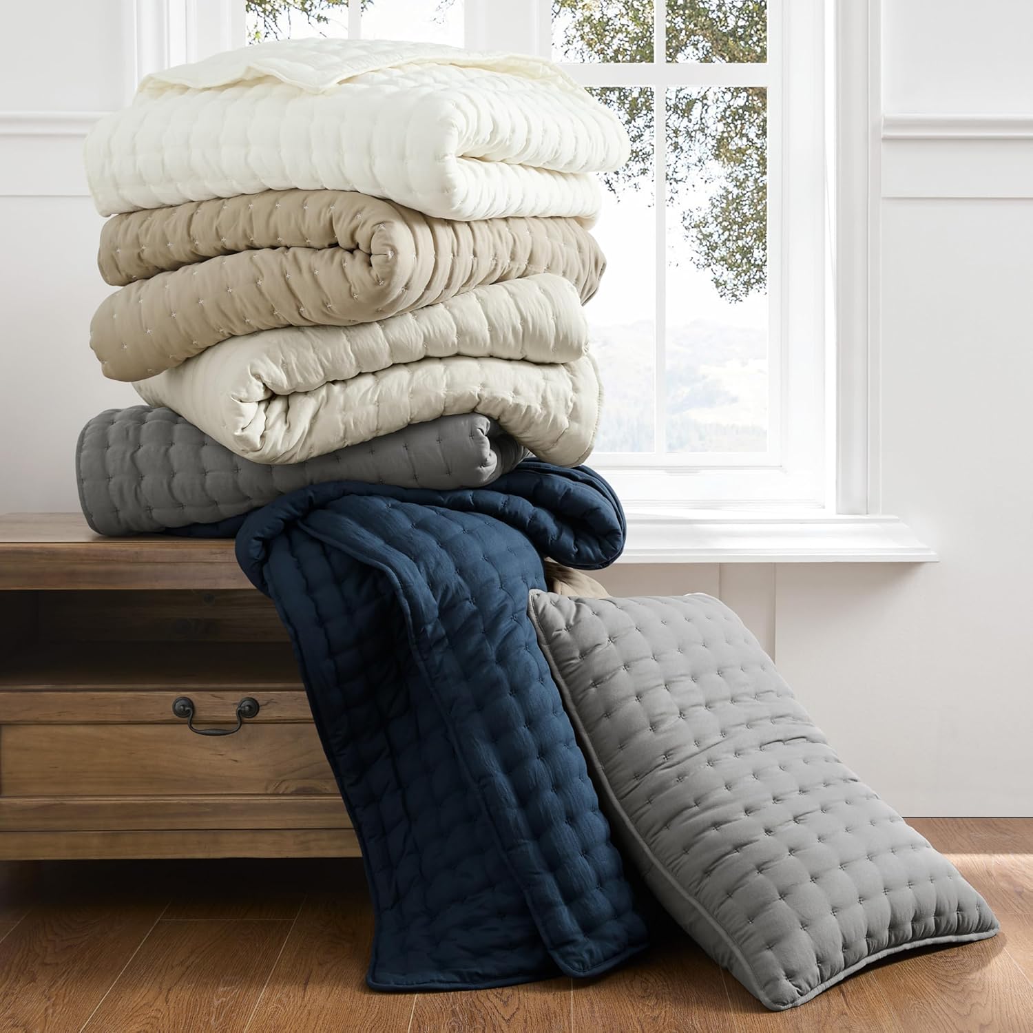 WDCOZY Navy Blue Queen Quilt Set with Pillow Shams