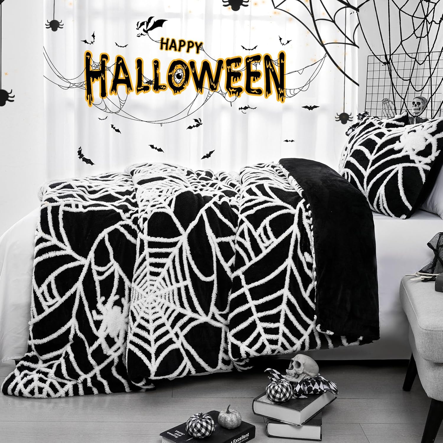 Yinhua Halloween Queen Comforter Set with Spider Web Design