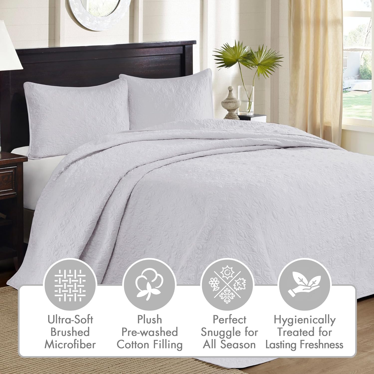Madison Park Quebec Reversible Quilt Set with Damask Design