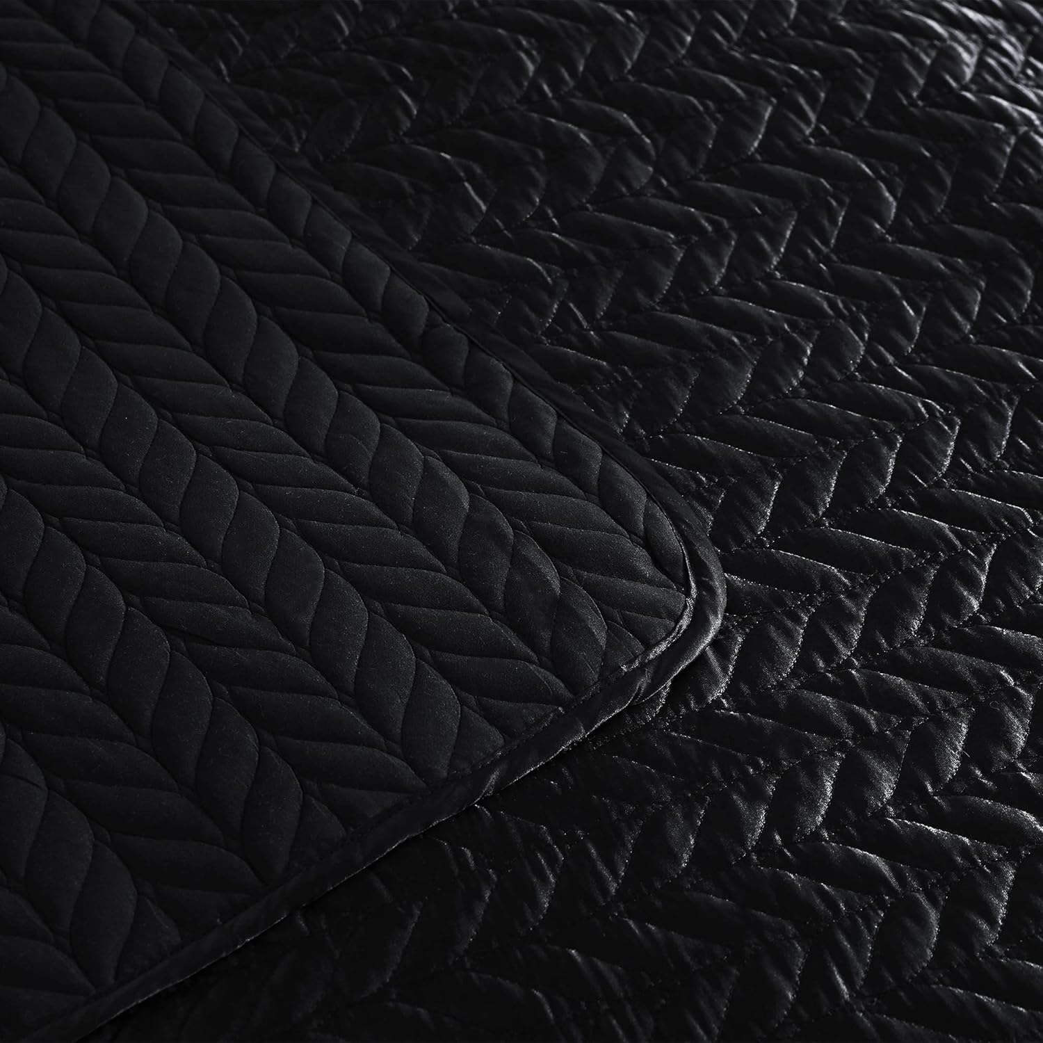 Whale Flotilla Silky Soft Satin Quilt Set Black King Size
