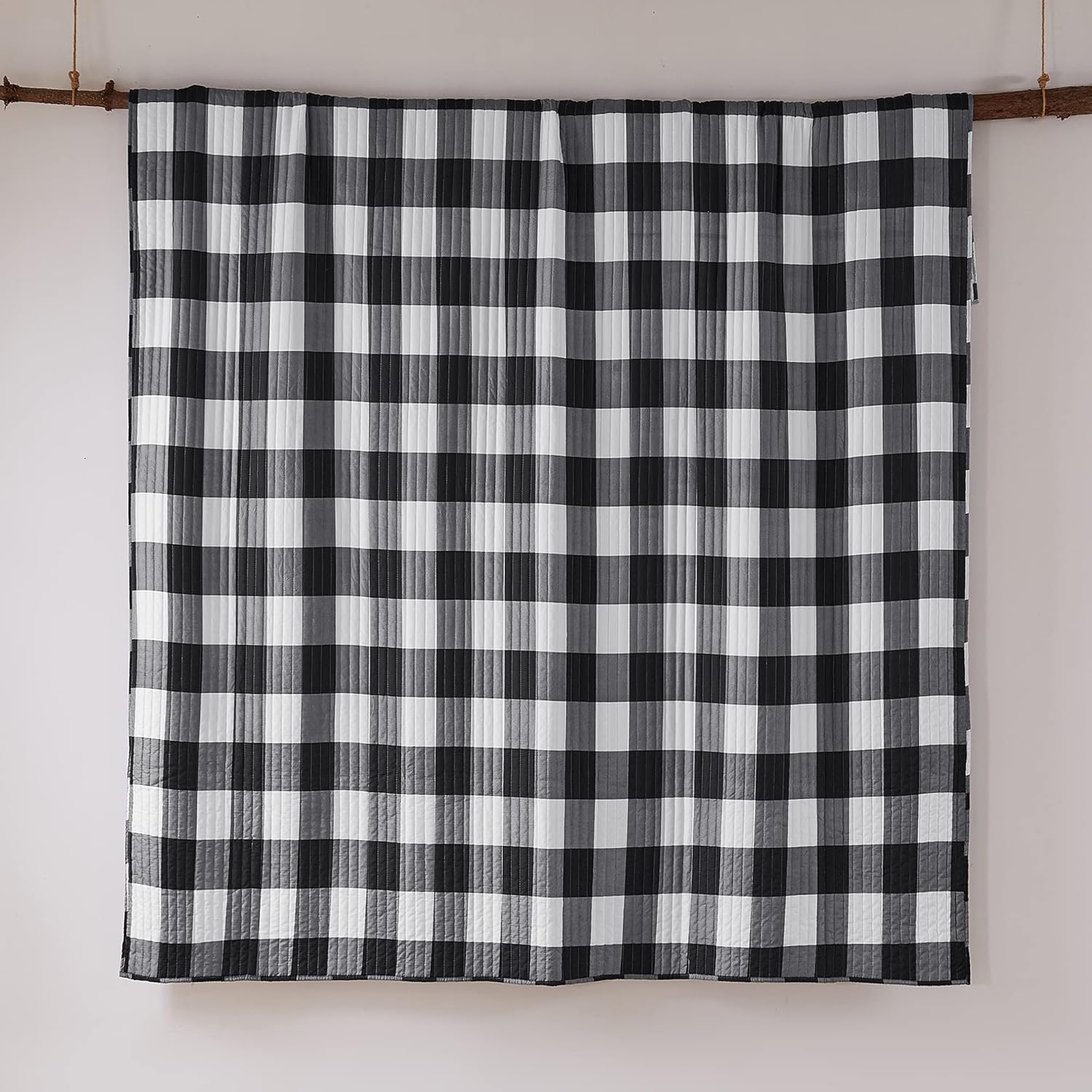 Levtex Home Northern Star Quilt Set - FullQueen 88x92in 2 Pillow Shams 26x20in