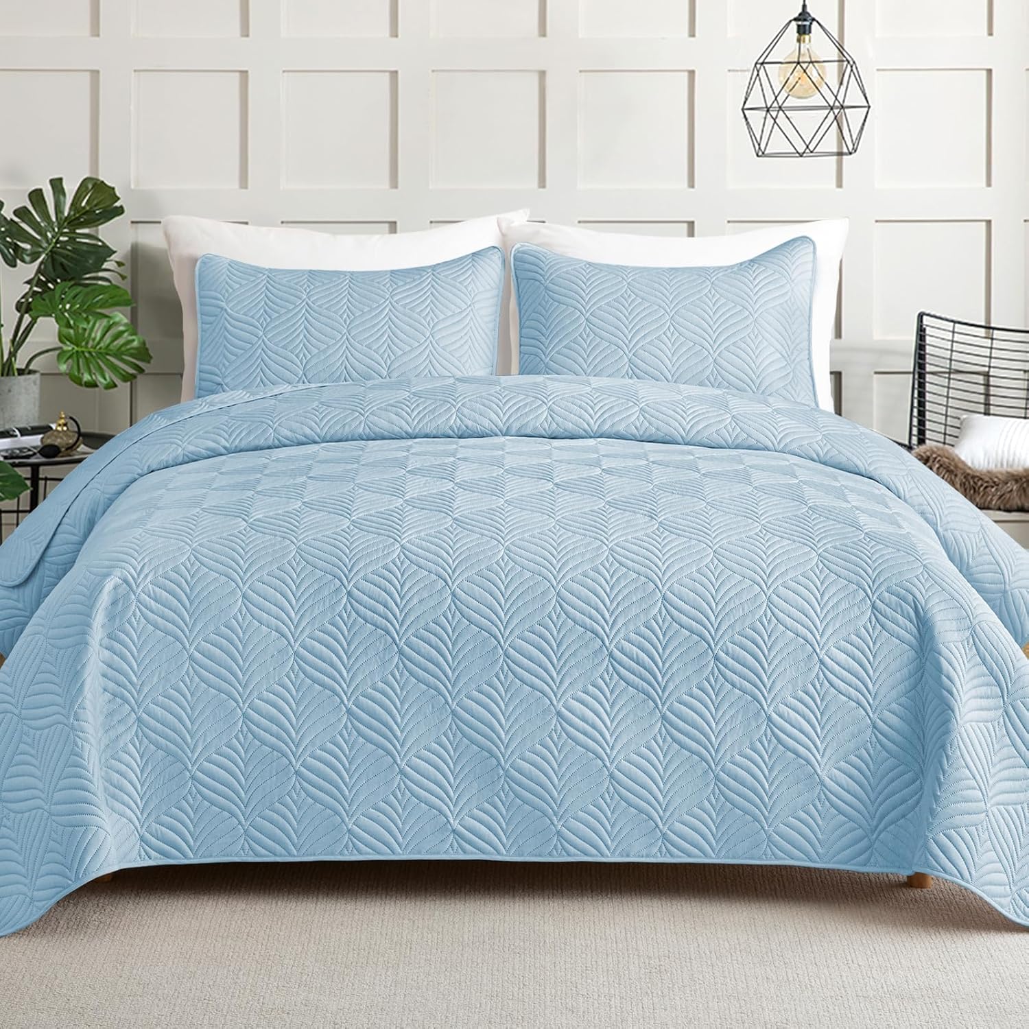 Whale Flotilla Light Blue Quilt Set Queen Size