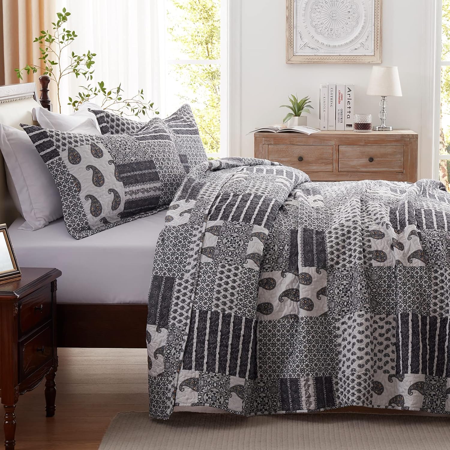 LEAONME King Size Quilt Set 3 Piece Reversible Bedding