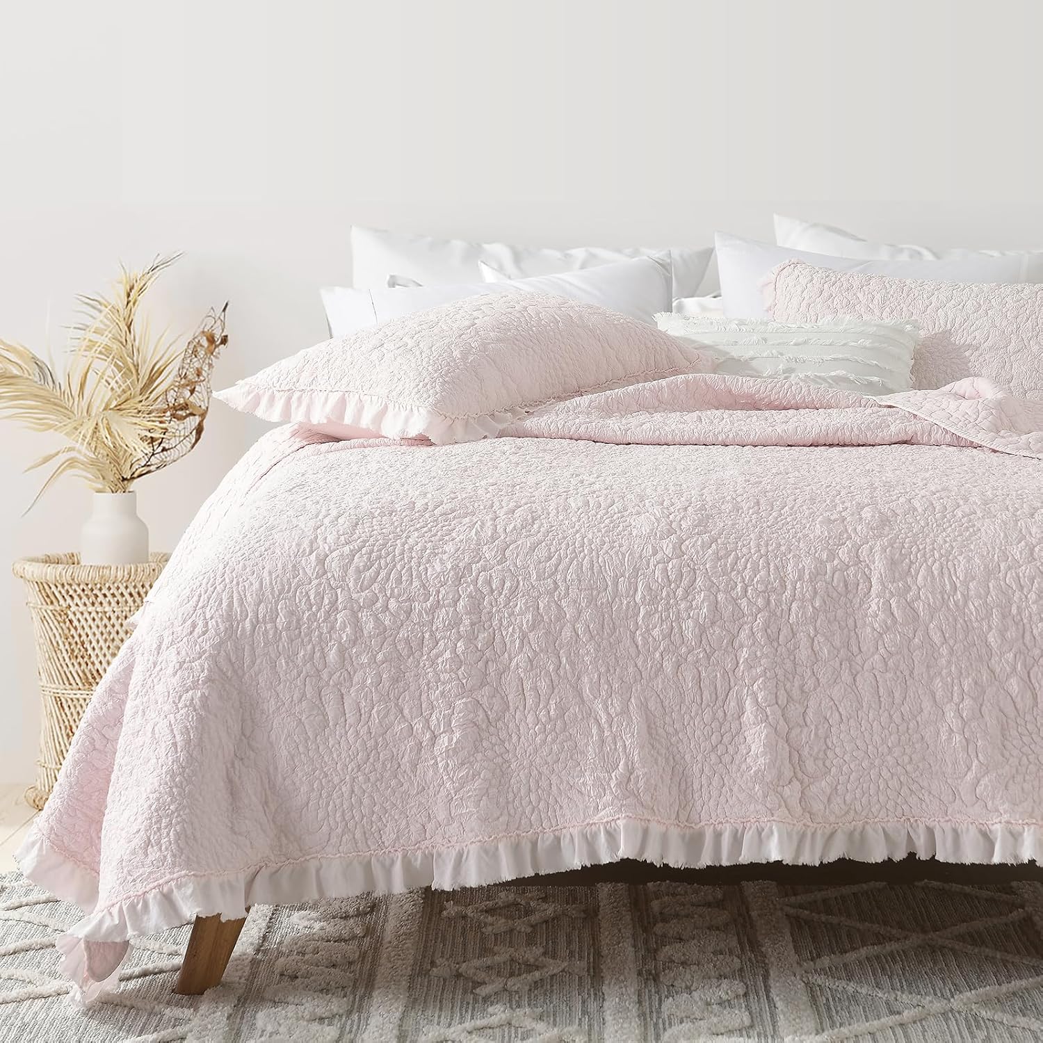 HORIMOTE HOME Pink Ruffled Quilt Set Twin Size 1