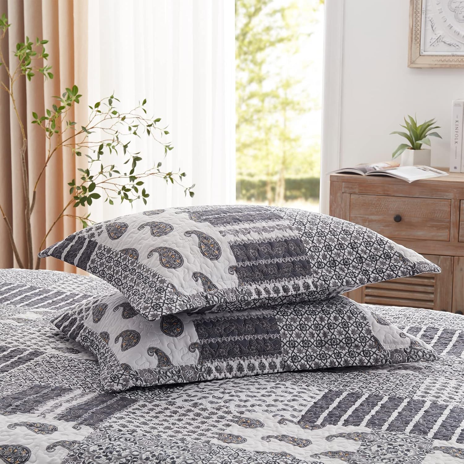LEAONME King Size Quilt Set 3 Piece Reversible Bedding