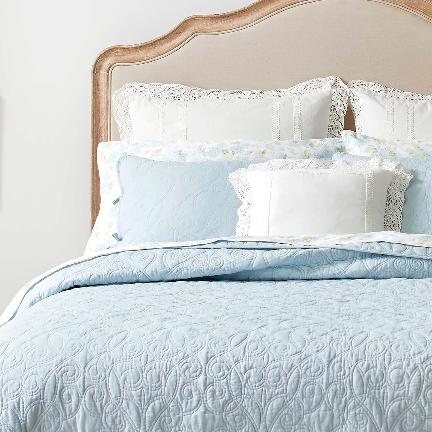 Laura Ashley King Quilt Set with Shams Felicity Blue