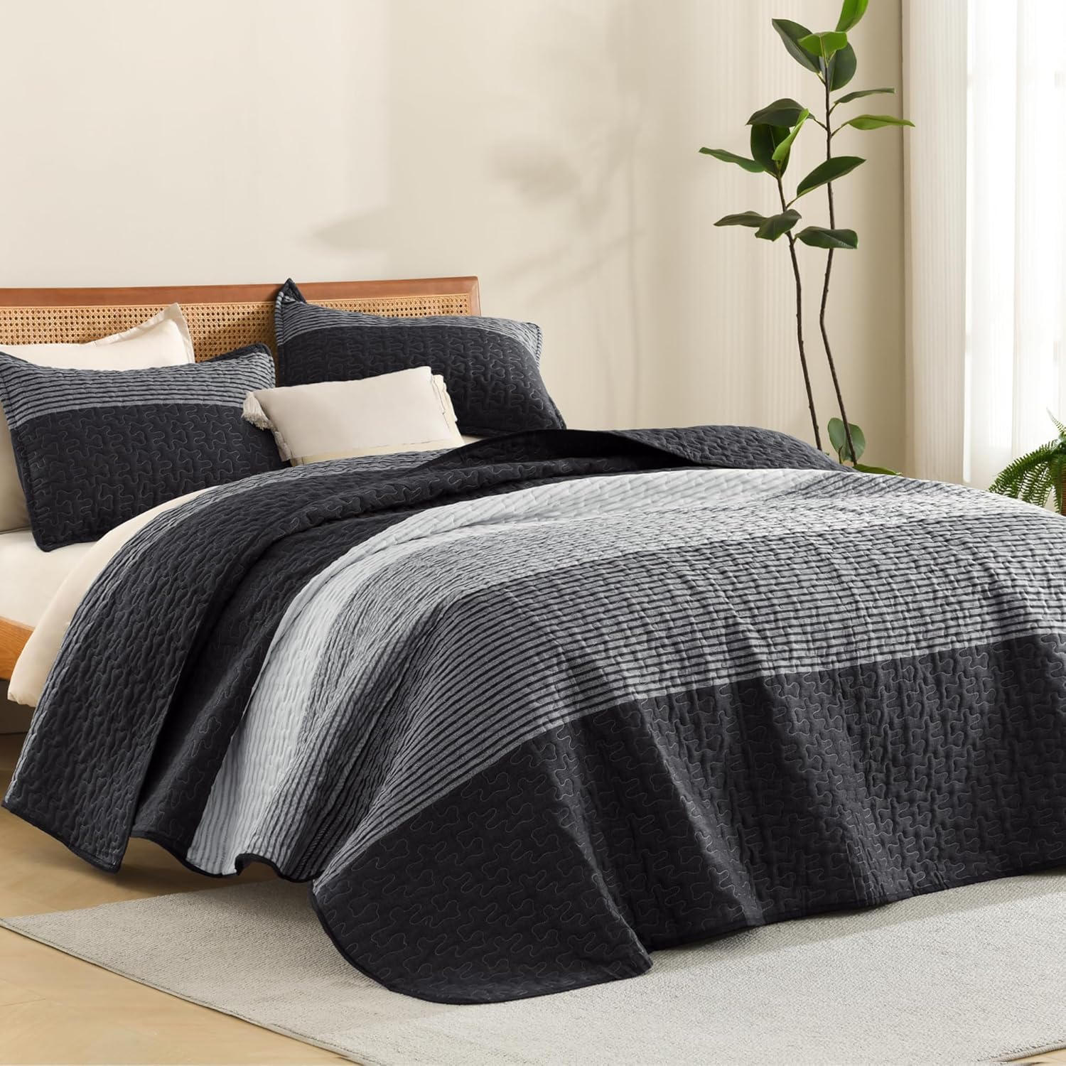 Litanika Quilt Set Queen Size Striped 3 Pieces