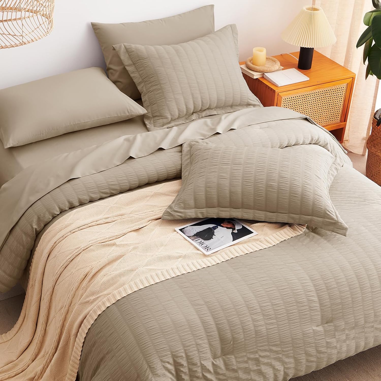 CozyLux 7-Piece Seersucker Bed in a Bag Set