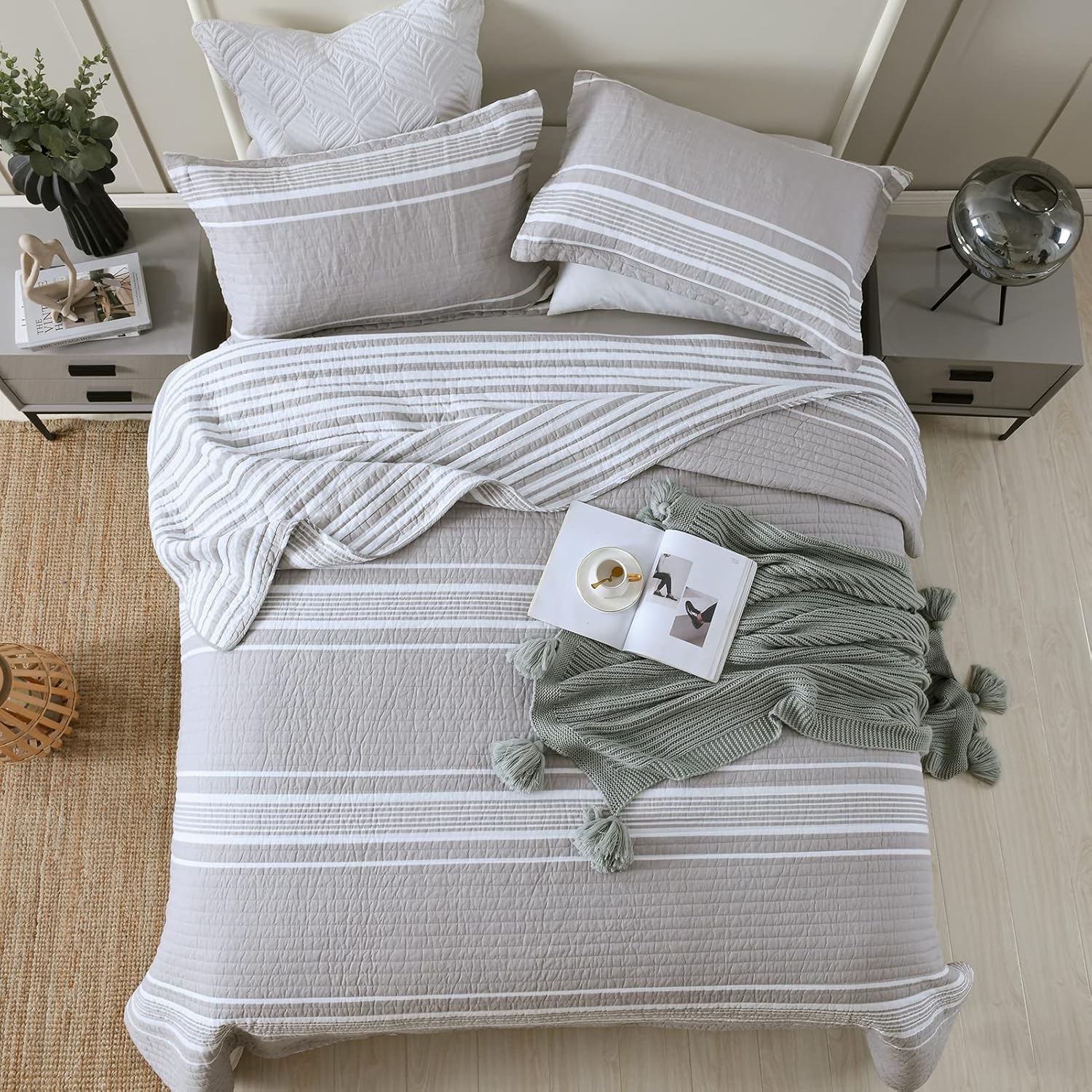 SahSahCasa Queen Quilt Set 3-Piece GrayWhite
