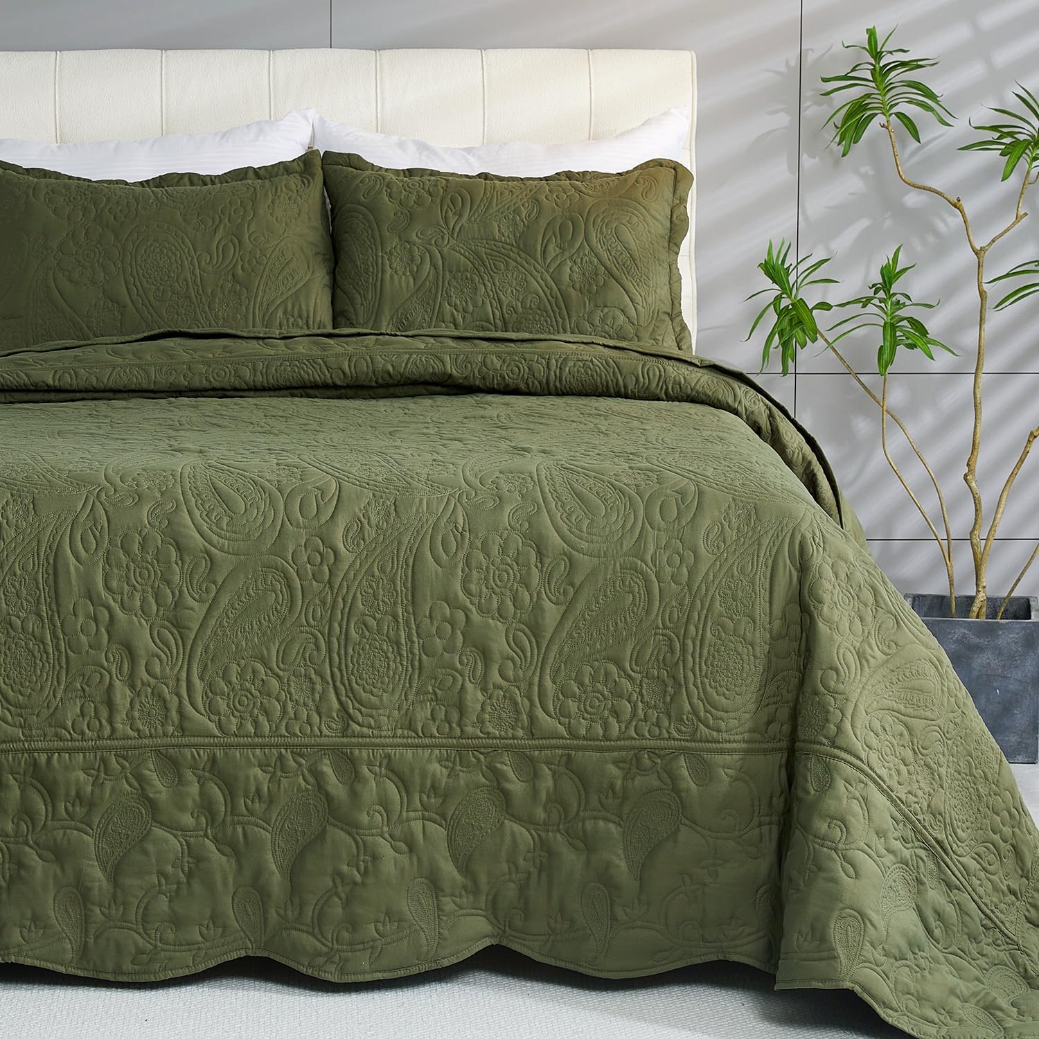 EVENHUG Olive Green Quilt Set 3 Piece