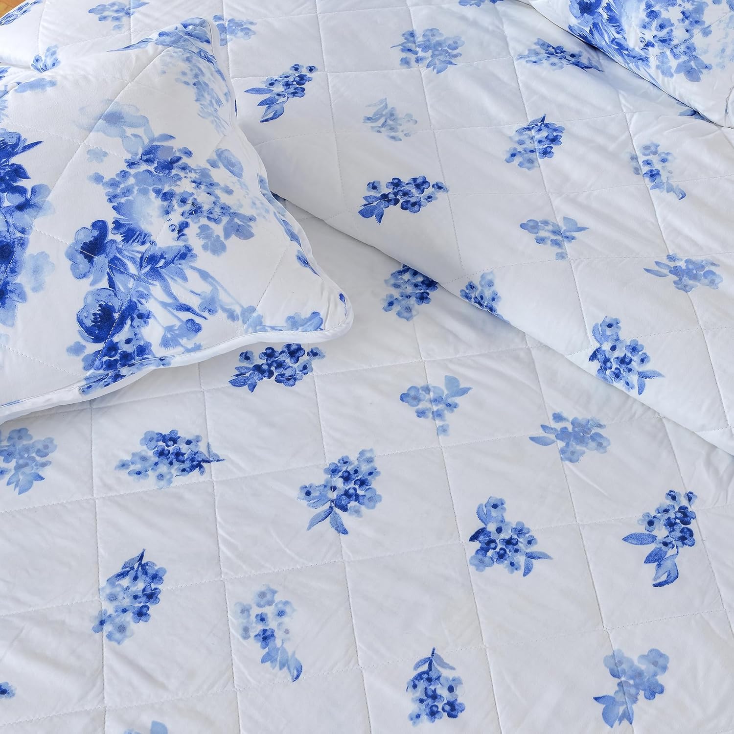 Great Bay Home Floral Quilt Set FullQueen Reversible