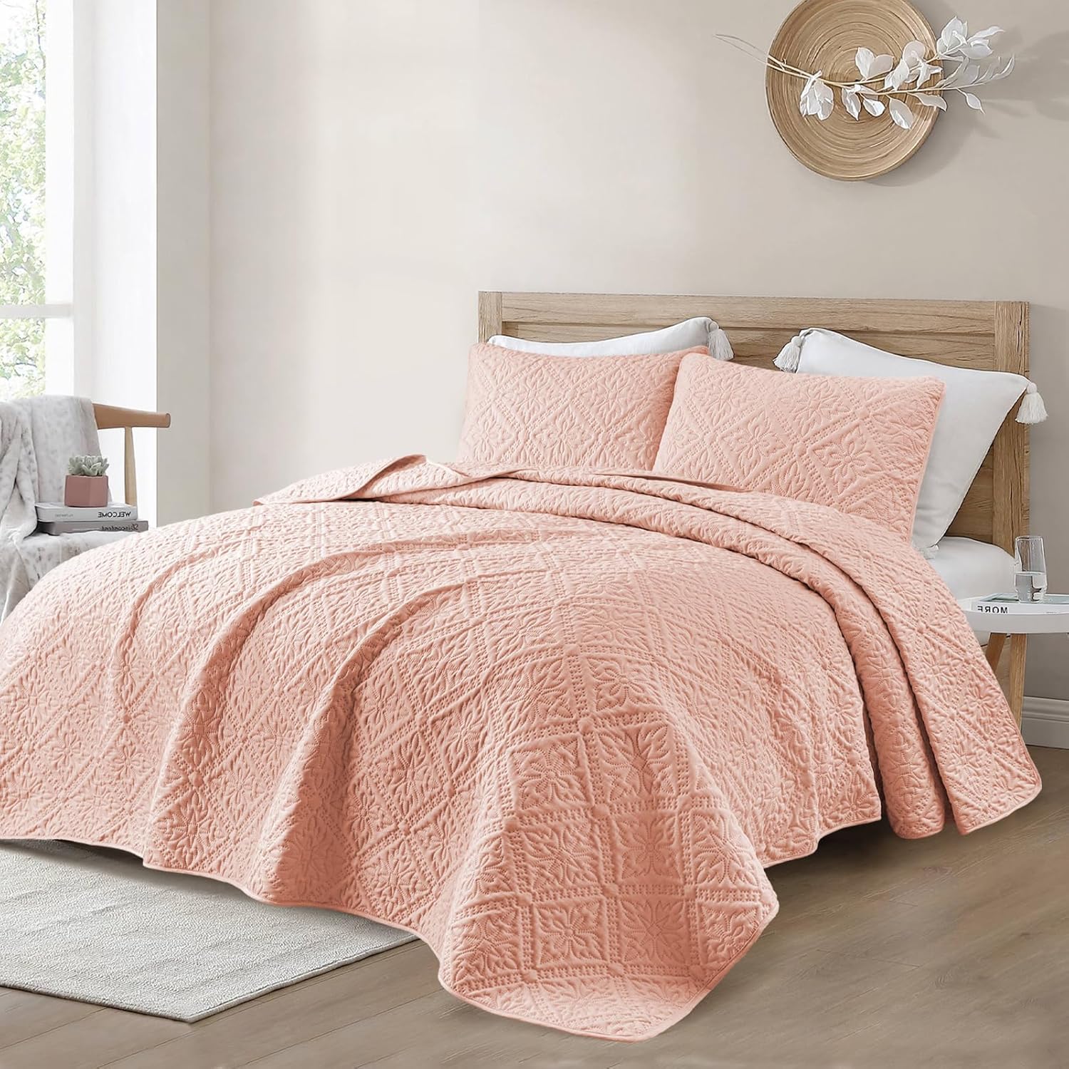 Exclusivo Mezcla Queen Quilt Set Soft Blush Pink Bedspreads with 2 Pillow Shams