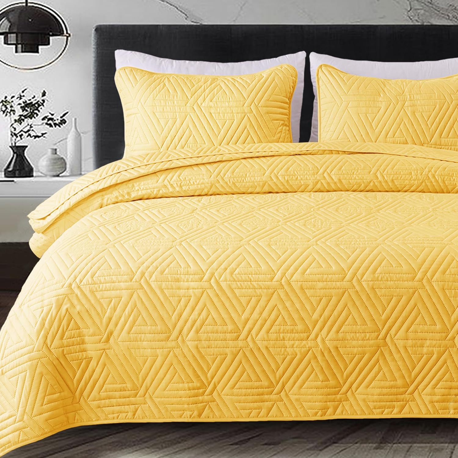 Whale Flotilla Soft Twin Quilt Set Yellow