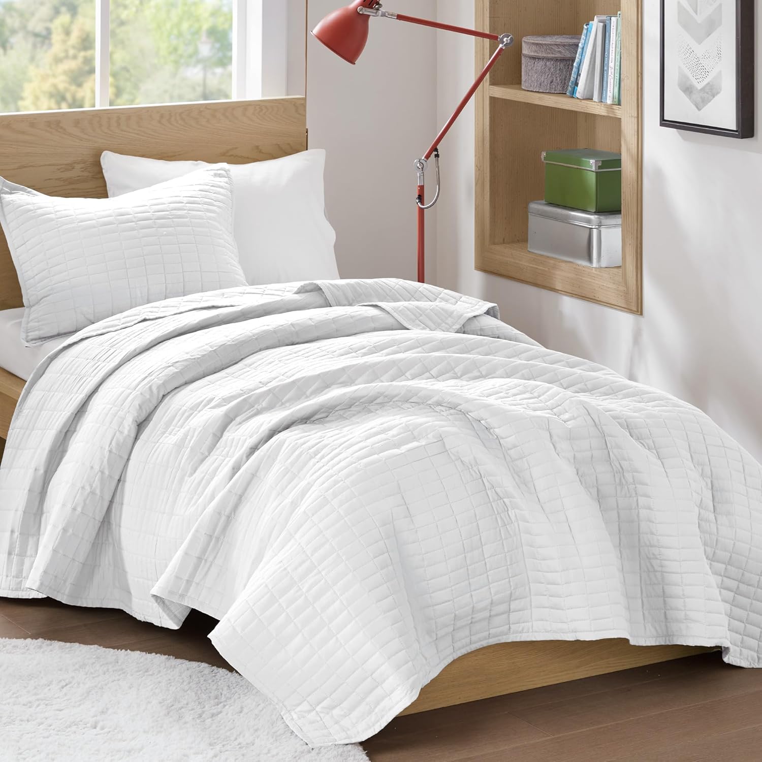Comfort Spaces Kienna Quilt Set - White Double Sided Lightweight Soft All Season