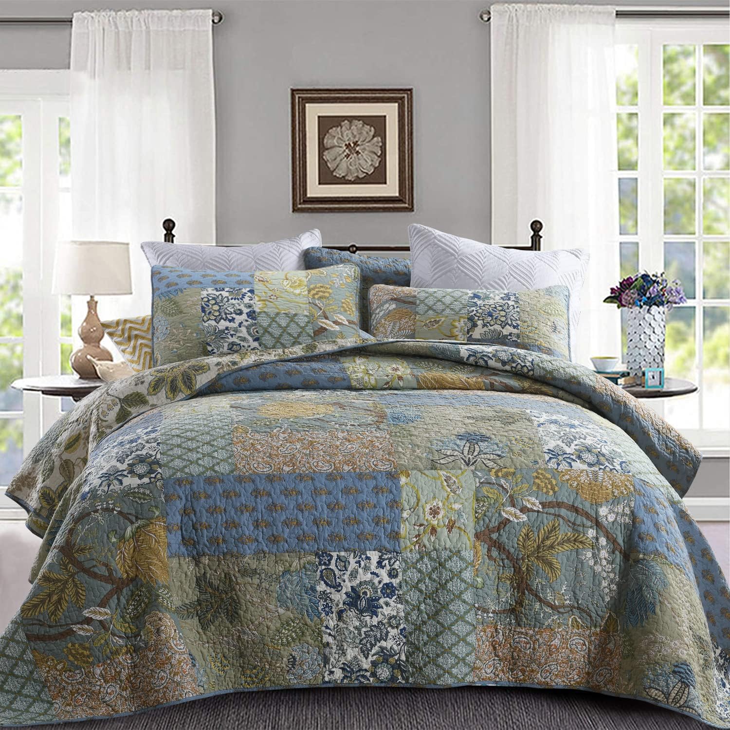 Yvooxny California King Quilt Set - Bohemian Patchwork Floral Reversible