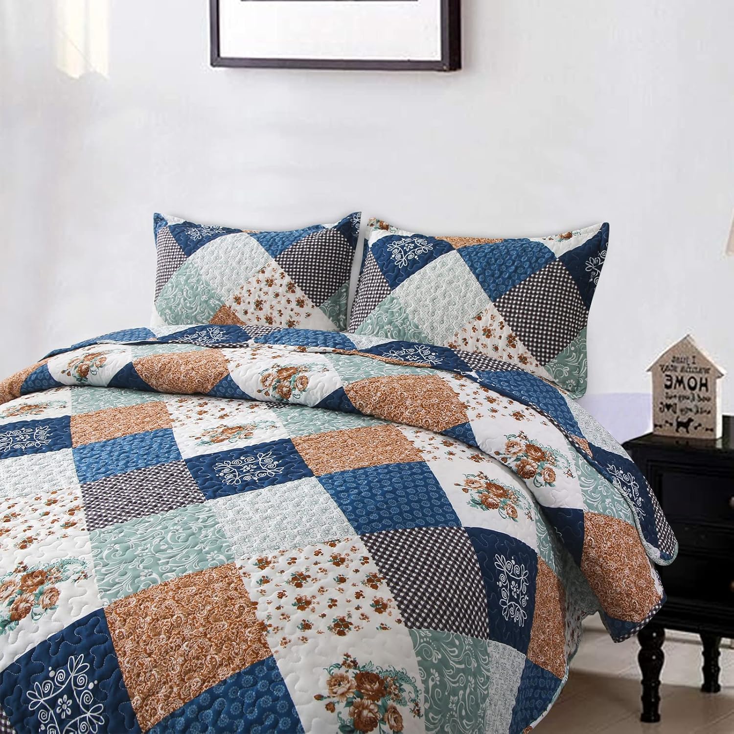 Dinjoy Reversible Patchwork Quilt Set King Size