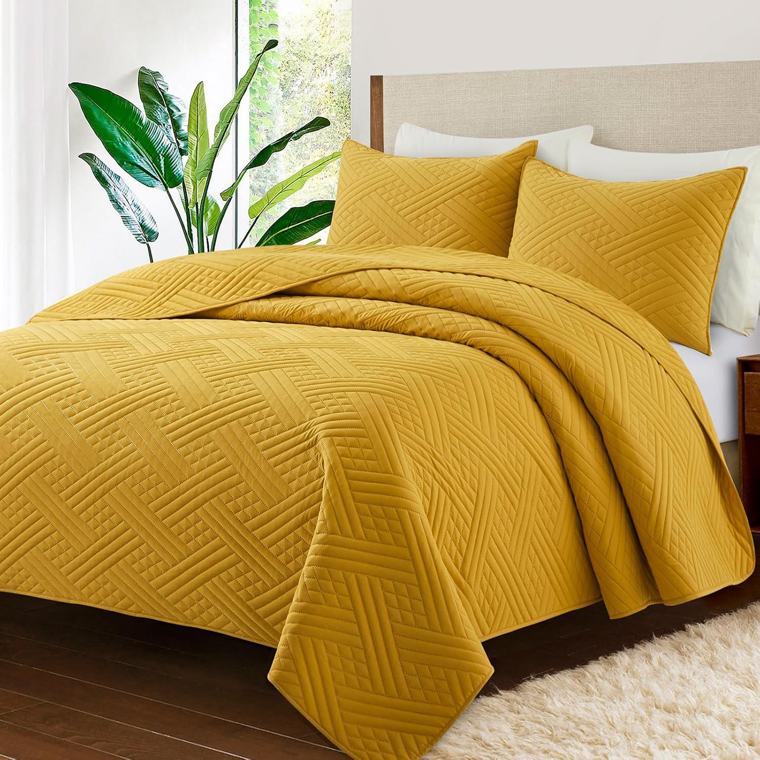 Safonory King Size Quilt Set - Mustard Yellow Striped