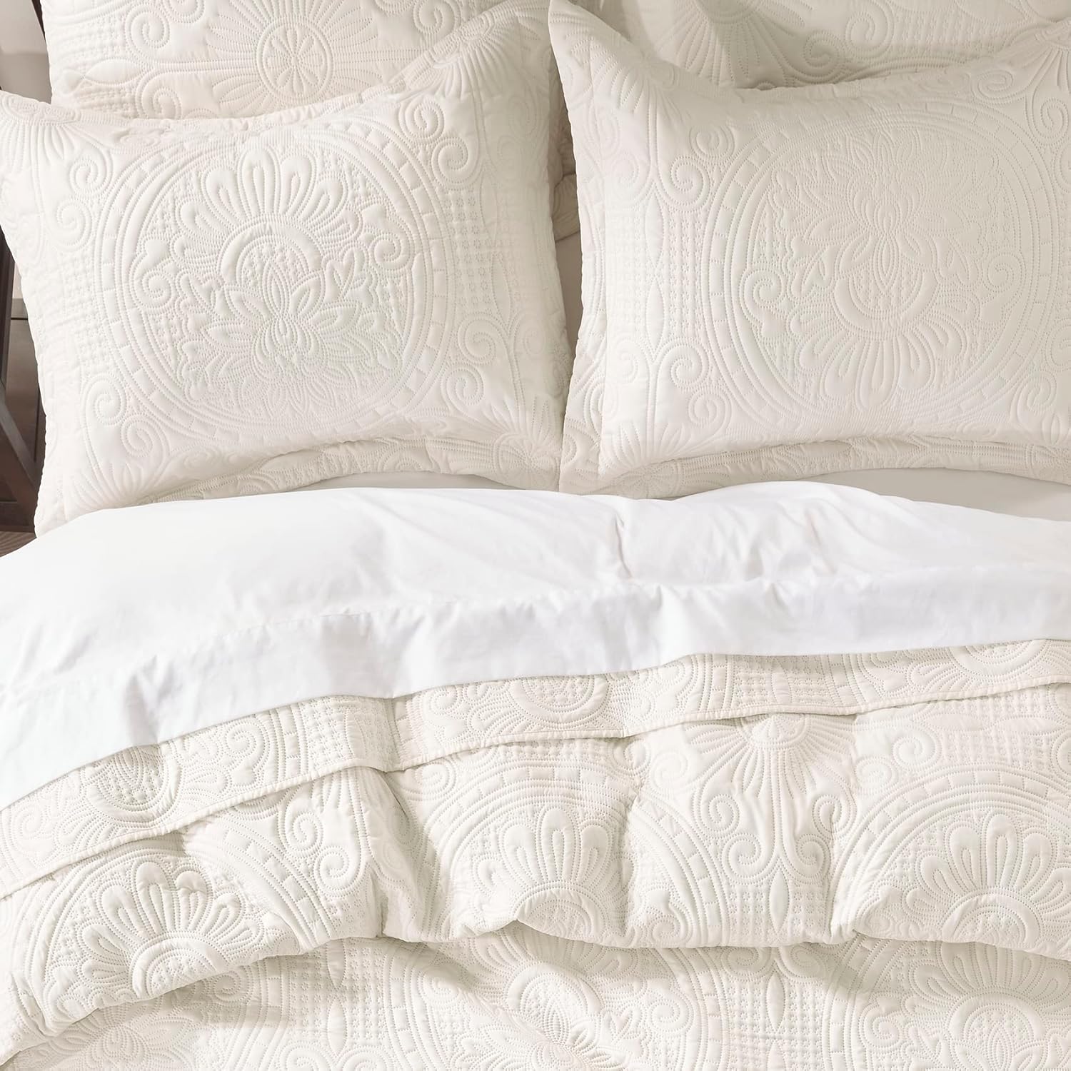 Anluoer Queen Size Quilt Set - Cream Embossed Microfiber Coverlet