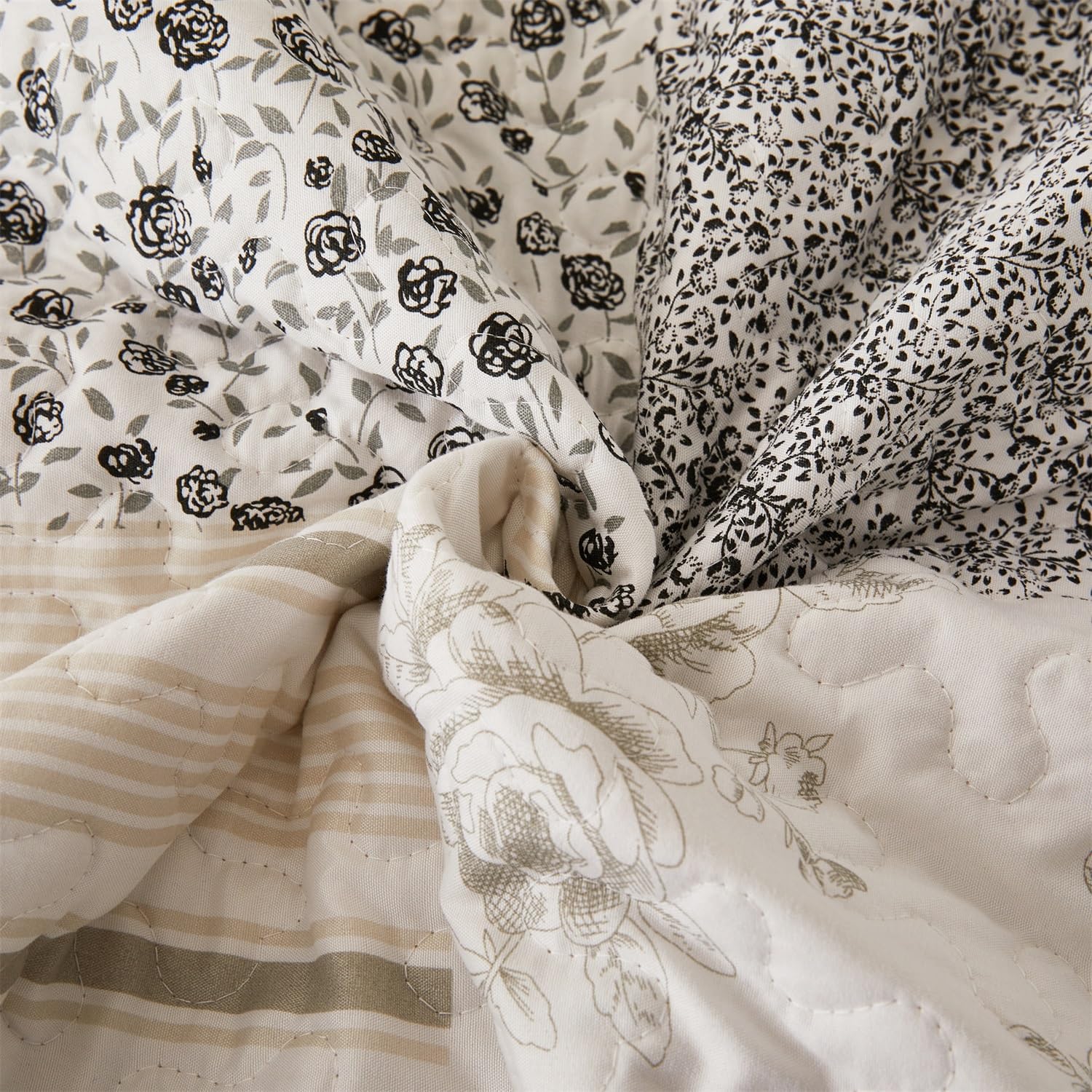Cmfshape Grey Floral Reversible Quilt Set