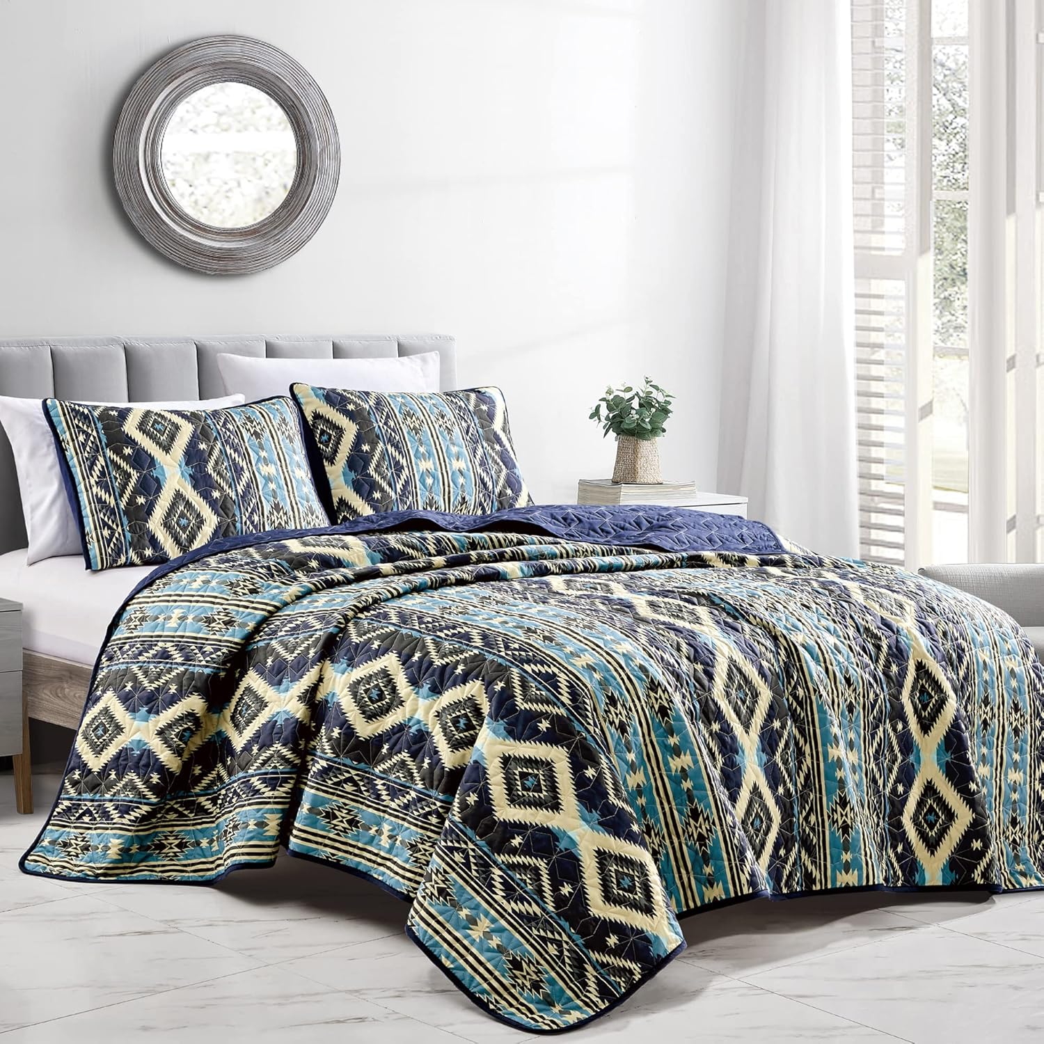 ESCA 3-Piece Black Bedspread Set King Size Navajo Quilt