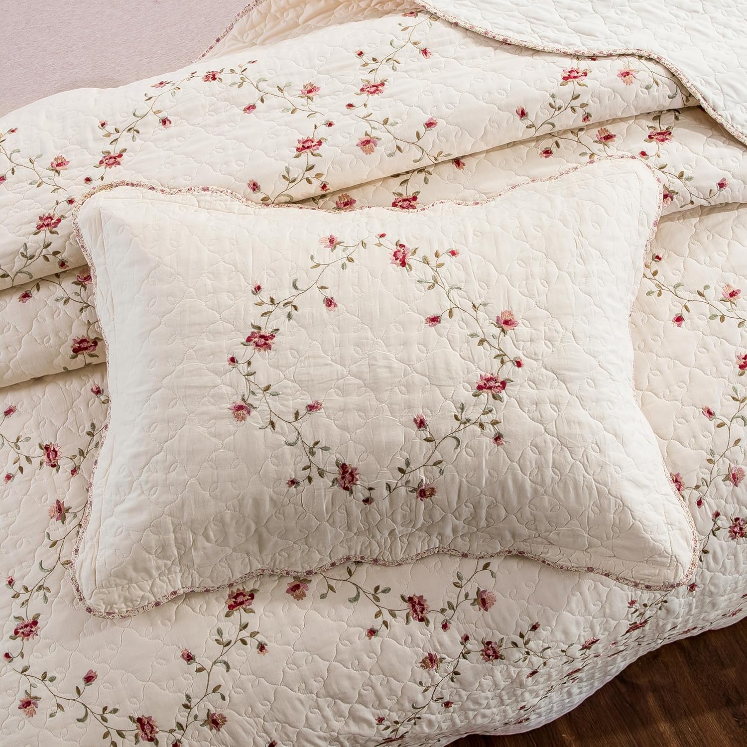 ROOMLIFE 3D Floral Embroidery Quilt Set 3-Piece King Size