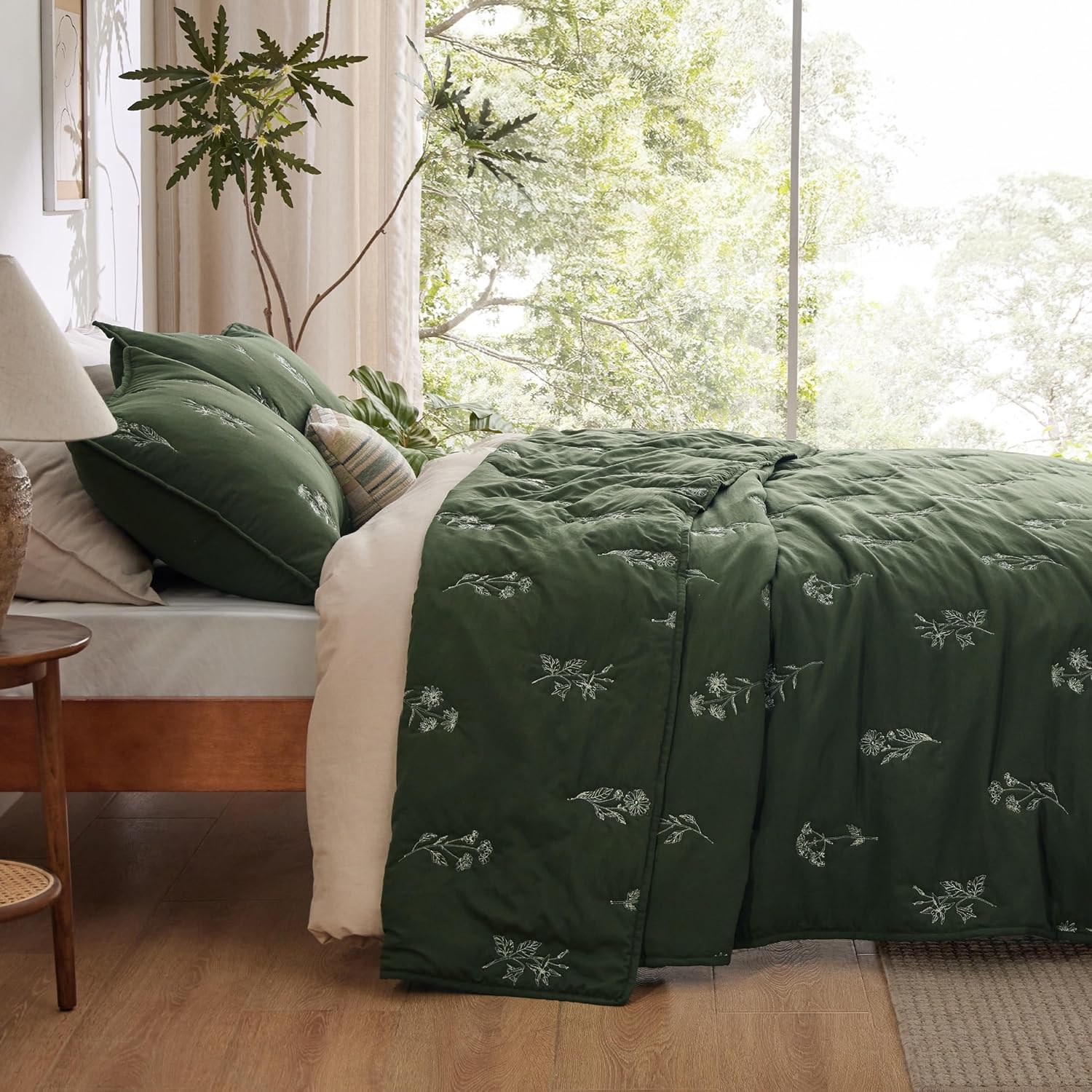 Bedsure Queen Quilt Set - Botanical Floral Super Soft 90x96 Inch
