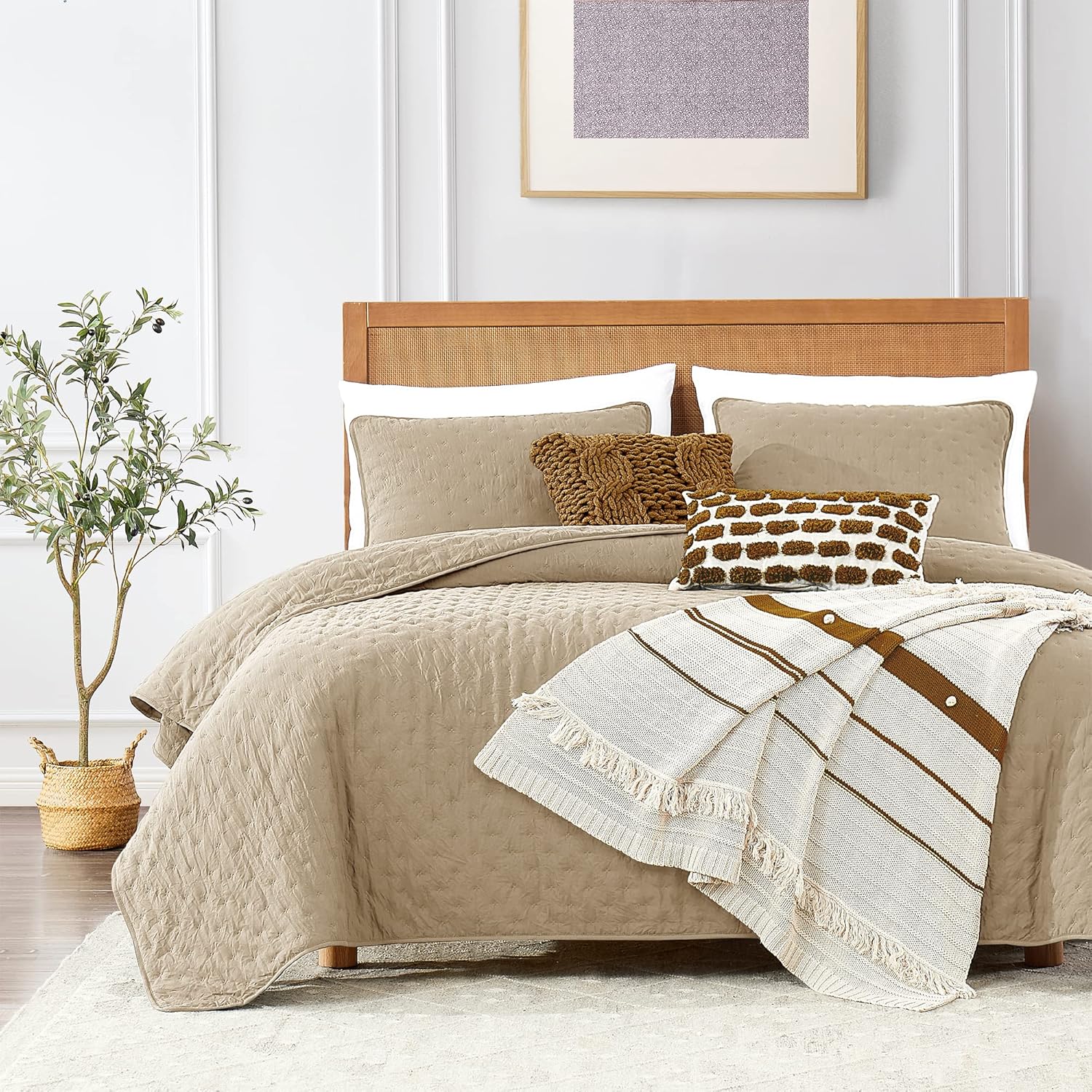 ROARINGWILD Beige King Quilt Set with Pillow Shams 3 Piece