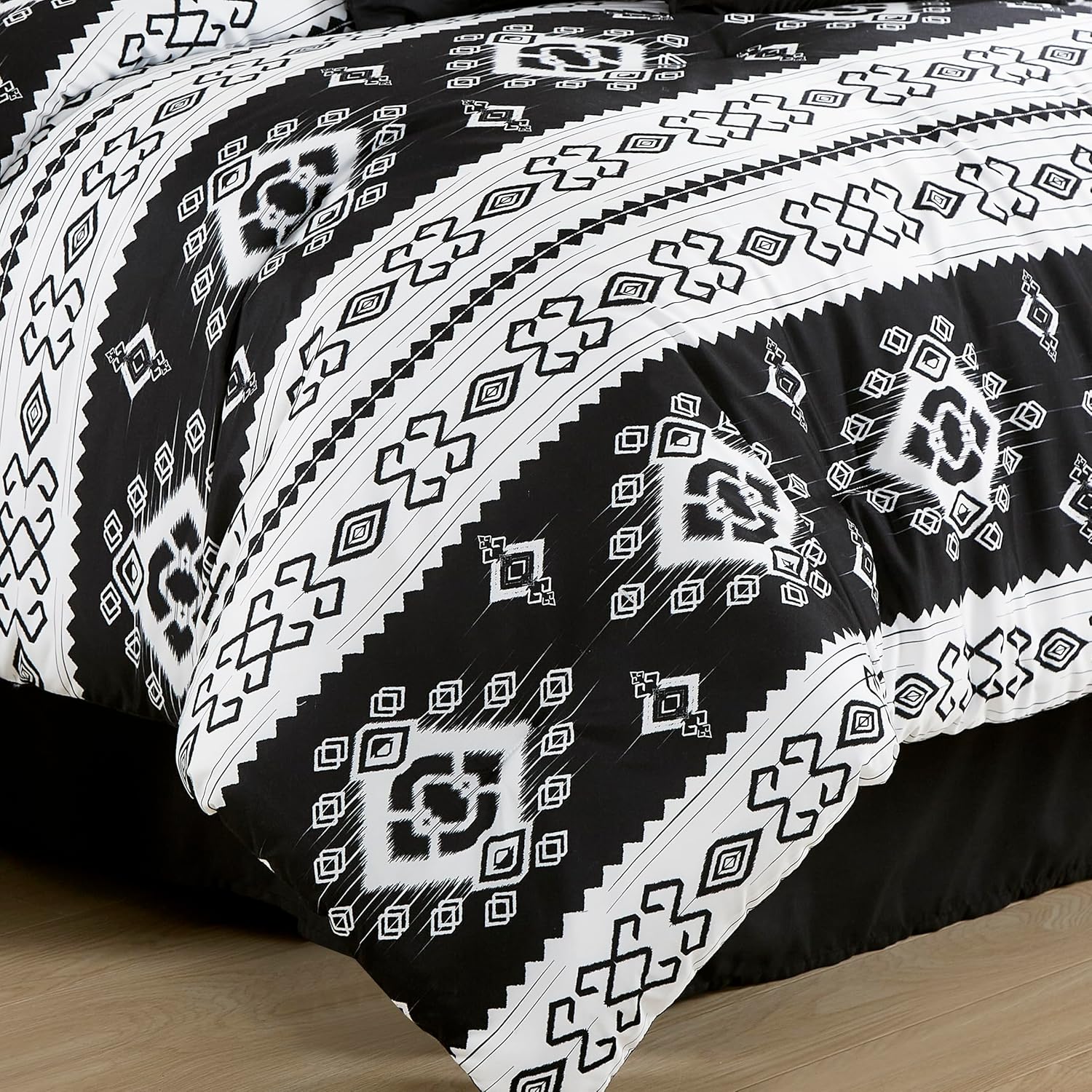 Chezmoi Indie 7-Piece Southwestern Comforter Set - Queen