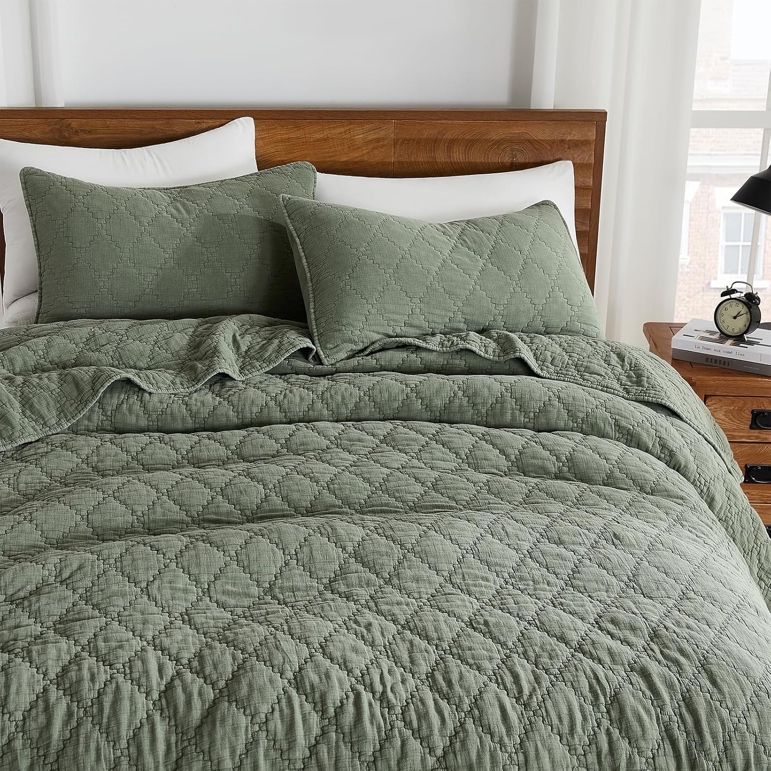 Palassio Olive Green Queen Quilt Set with 2 Shams