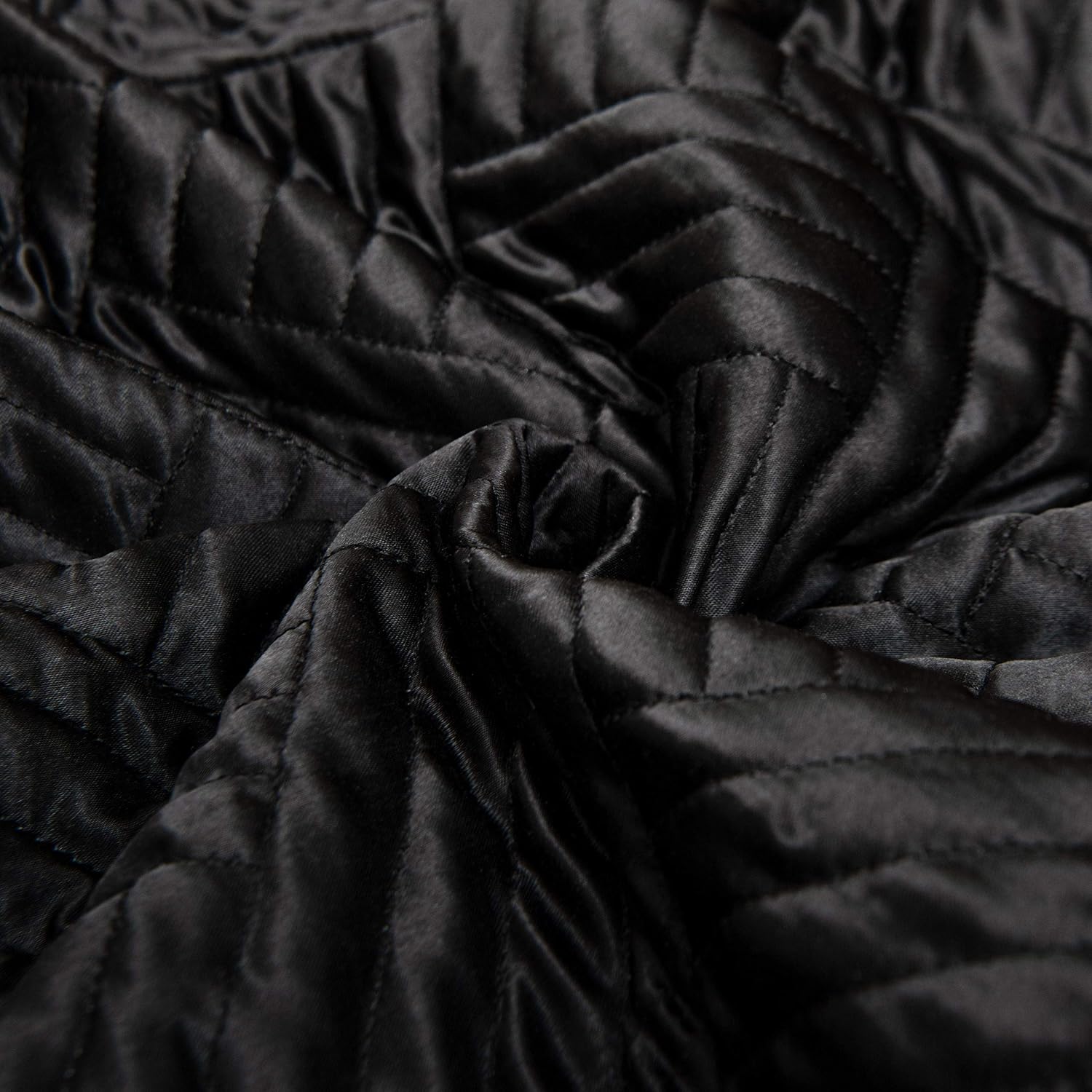 NTBAY Queen Silk Satin Quilt Set Black Geometric Pattern