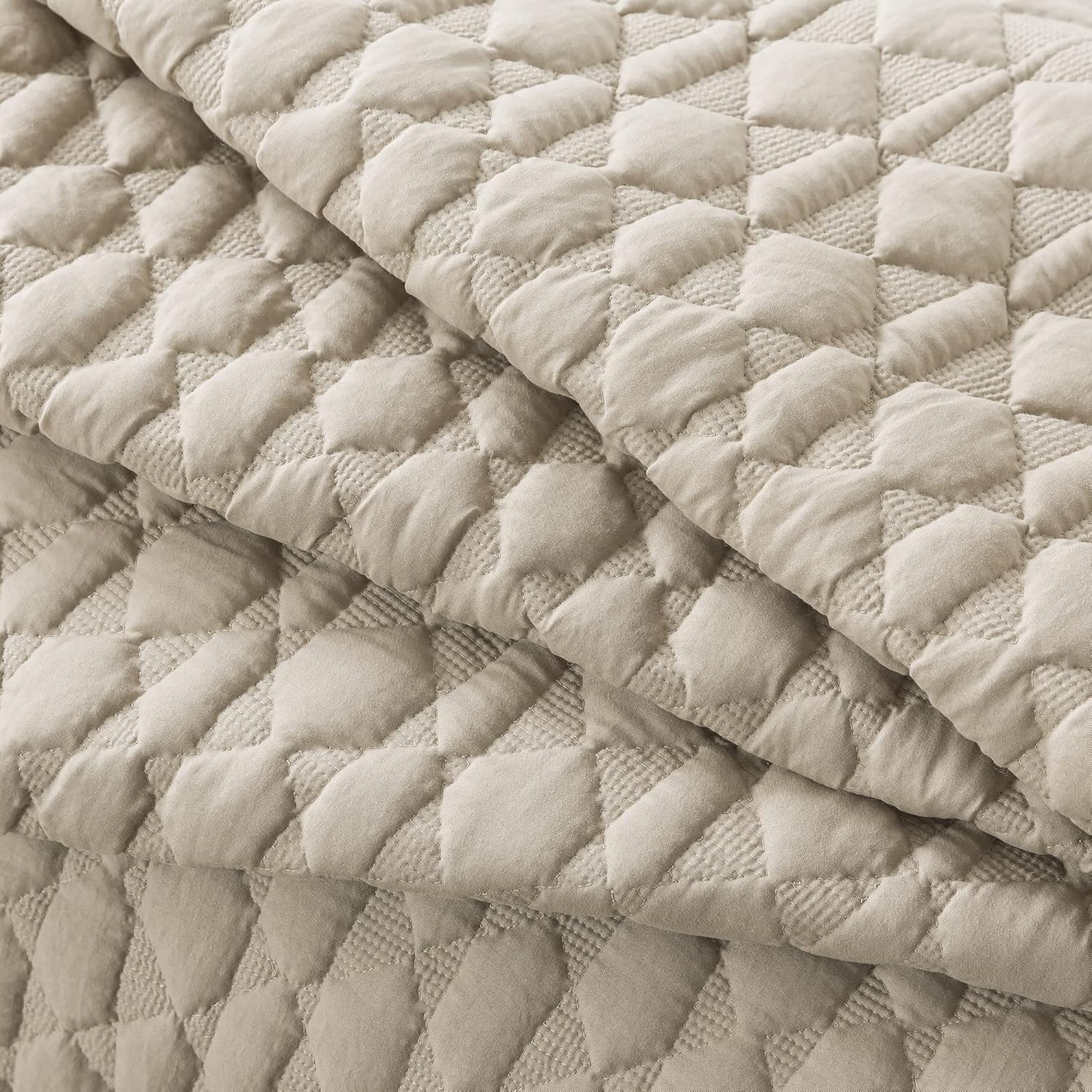 WDCOZY Lightweight Cal King Quilt Set with Pillow Shams