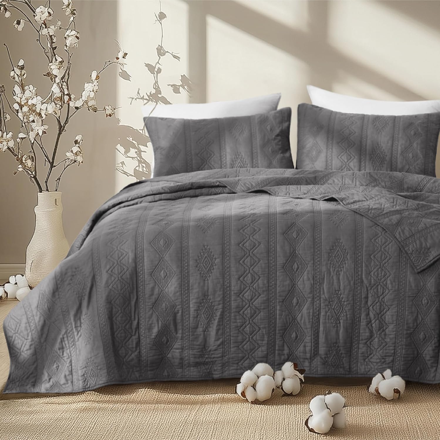 Bedsure Cotton Quilt Bedding Set - Grey 3-Piece with Pillow Shams