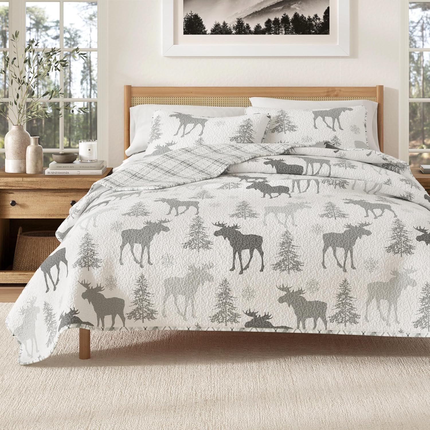 Great Bay Home Moose Grey 3-Piece Reversible Quilt Set