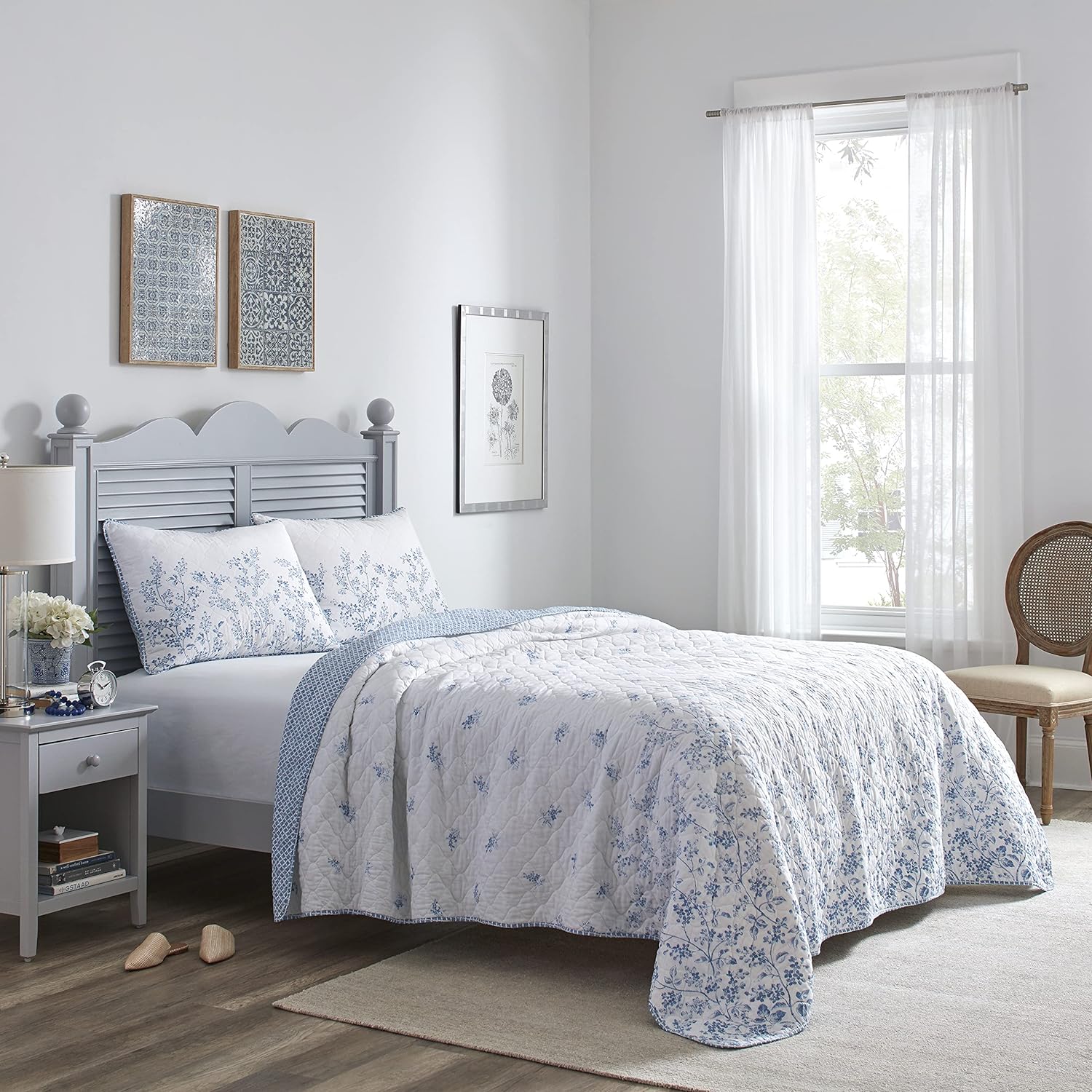 Laura Ashley Queen Quilt Set with Flora Blue Design