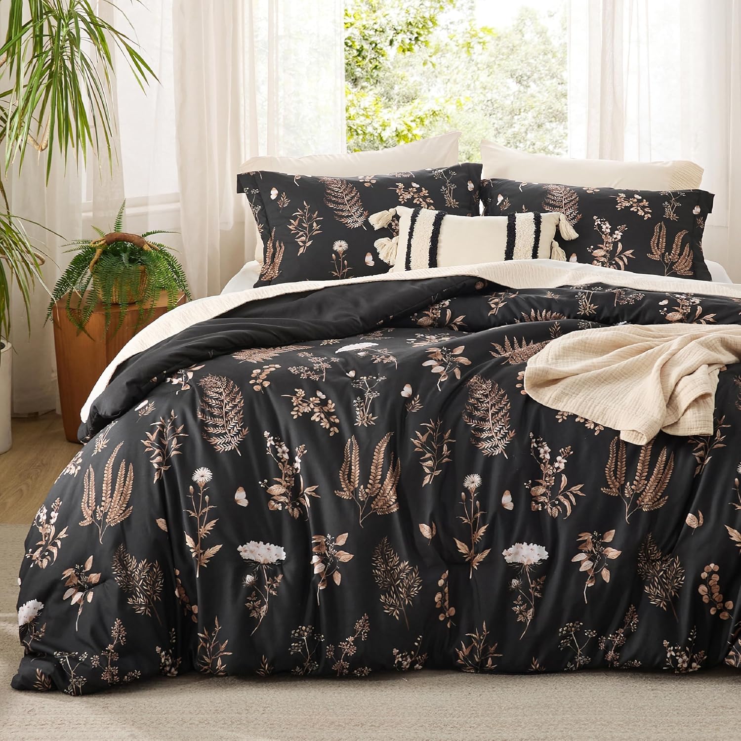Bedsure Comforter Set King Size - Floral Reversible Black Bedding
