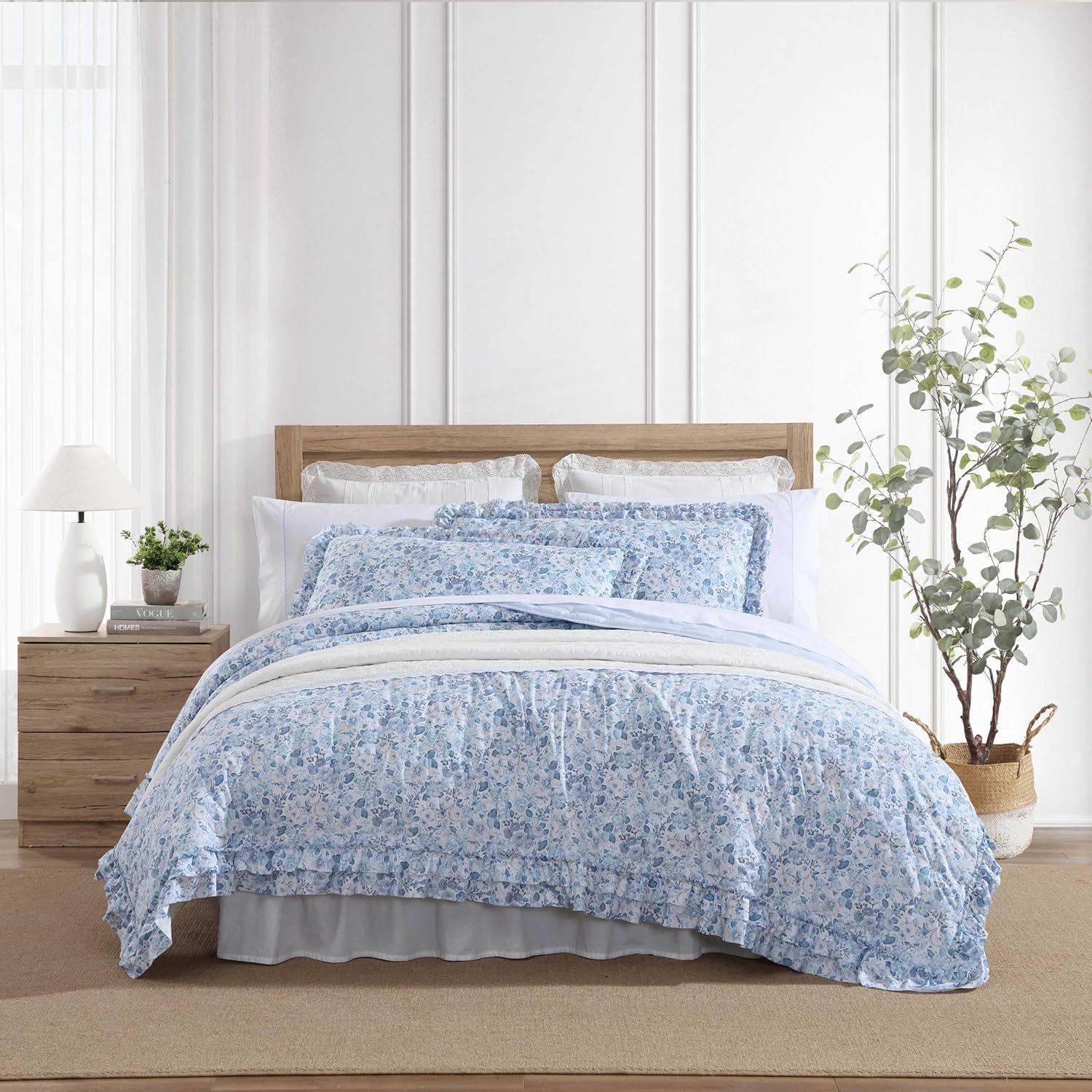 Laura Ashley Queen Quilt Set with Ruffle Shams